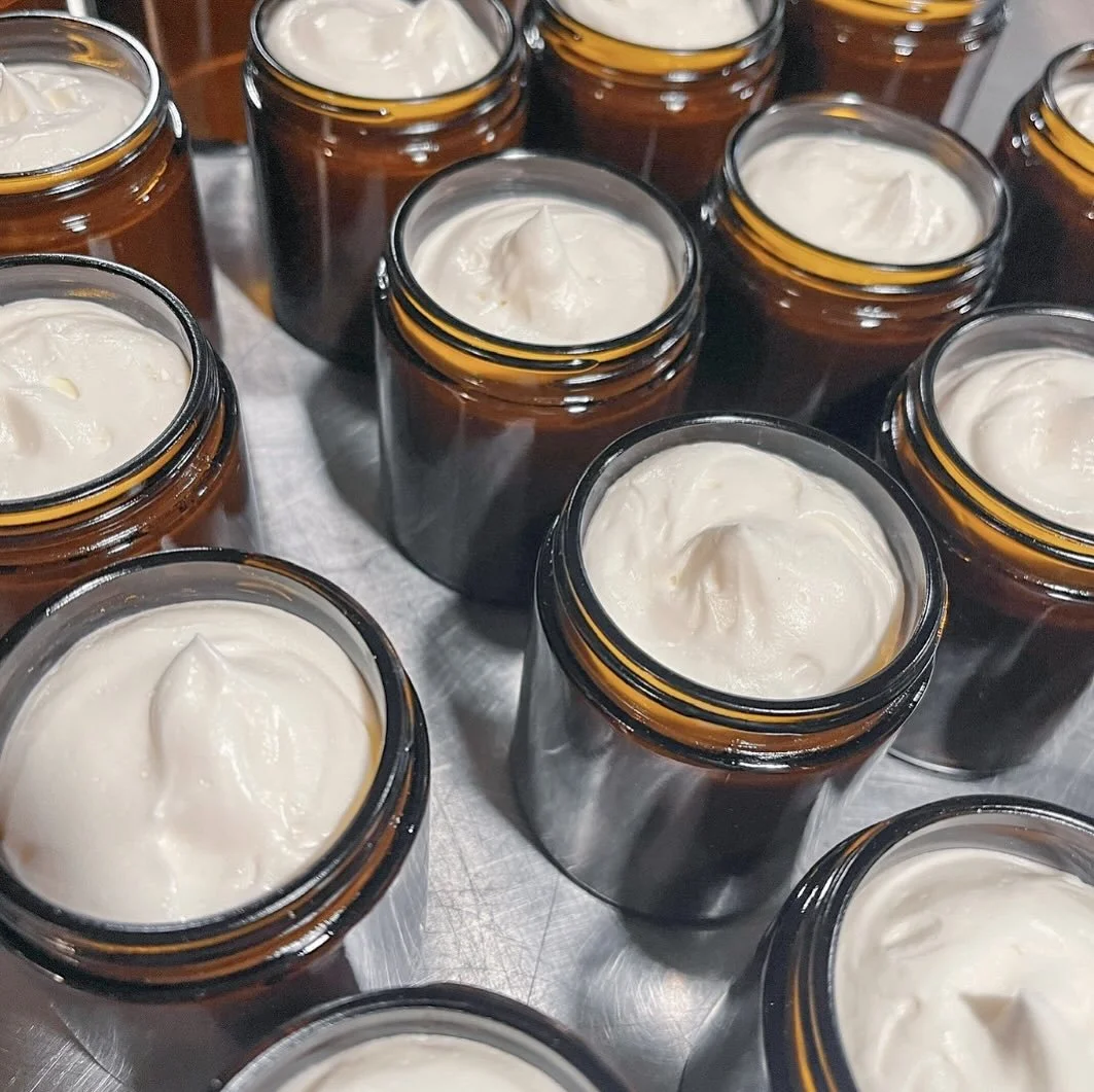 W I n t e r  S k I n  R I t u a l &bull;  J a n u a r y &bull; 

Exfoliate. Nourish. Repeat.
Buy 2 Get 1 free
9 oz body butter or 9 oz suga baby (on the website!)

*cannot combine sugar scrubs and body butters 
*choose 3 and discount will apply at ch