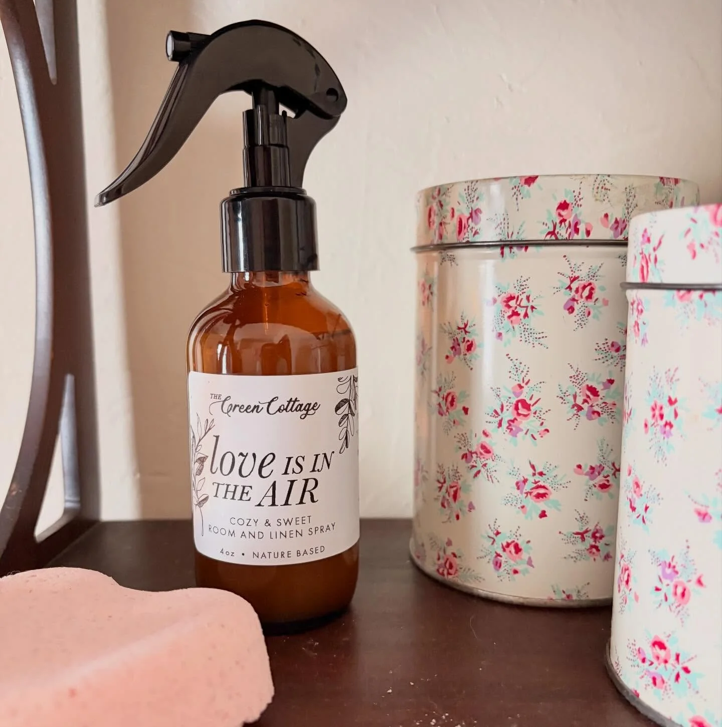 A sweet essential oil room &amp; linen spray 🍓 💌