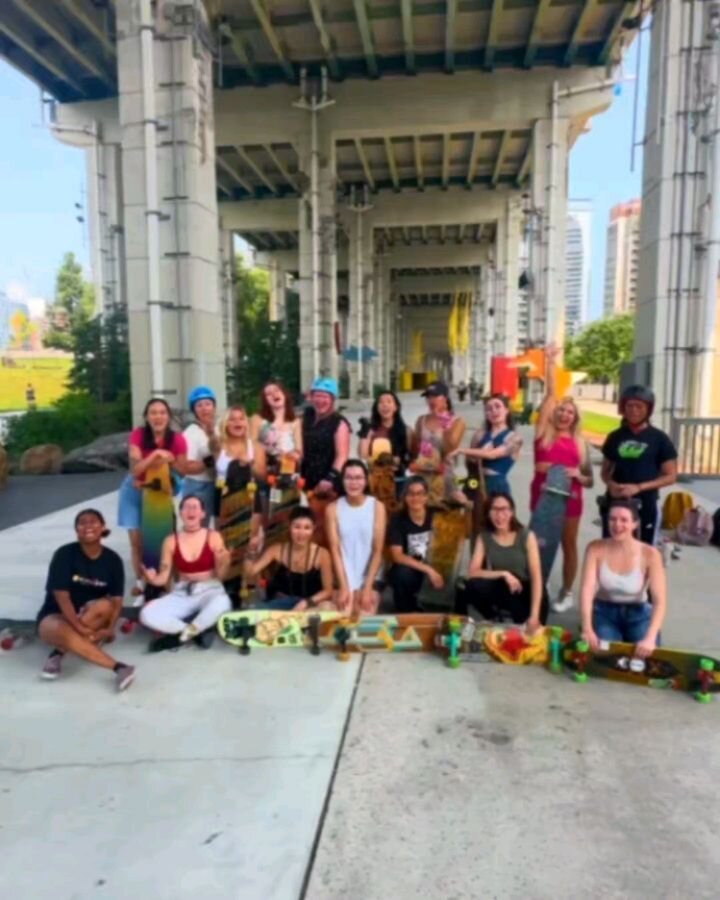 🎉 #ThrowbackThursday - moments from our 2023 TOUR 🎉

1) SHRED BABES MEETUP IN MIAMI 🌴
2) Sending sick tricks in NYC 🏙️
3) Event prep feat. @guayaki &amp; @soundboks 🎶
4) DANCE PARTY with @reneelacouette 🪩
5) Skate shenanigans with @reneelacouet