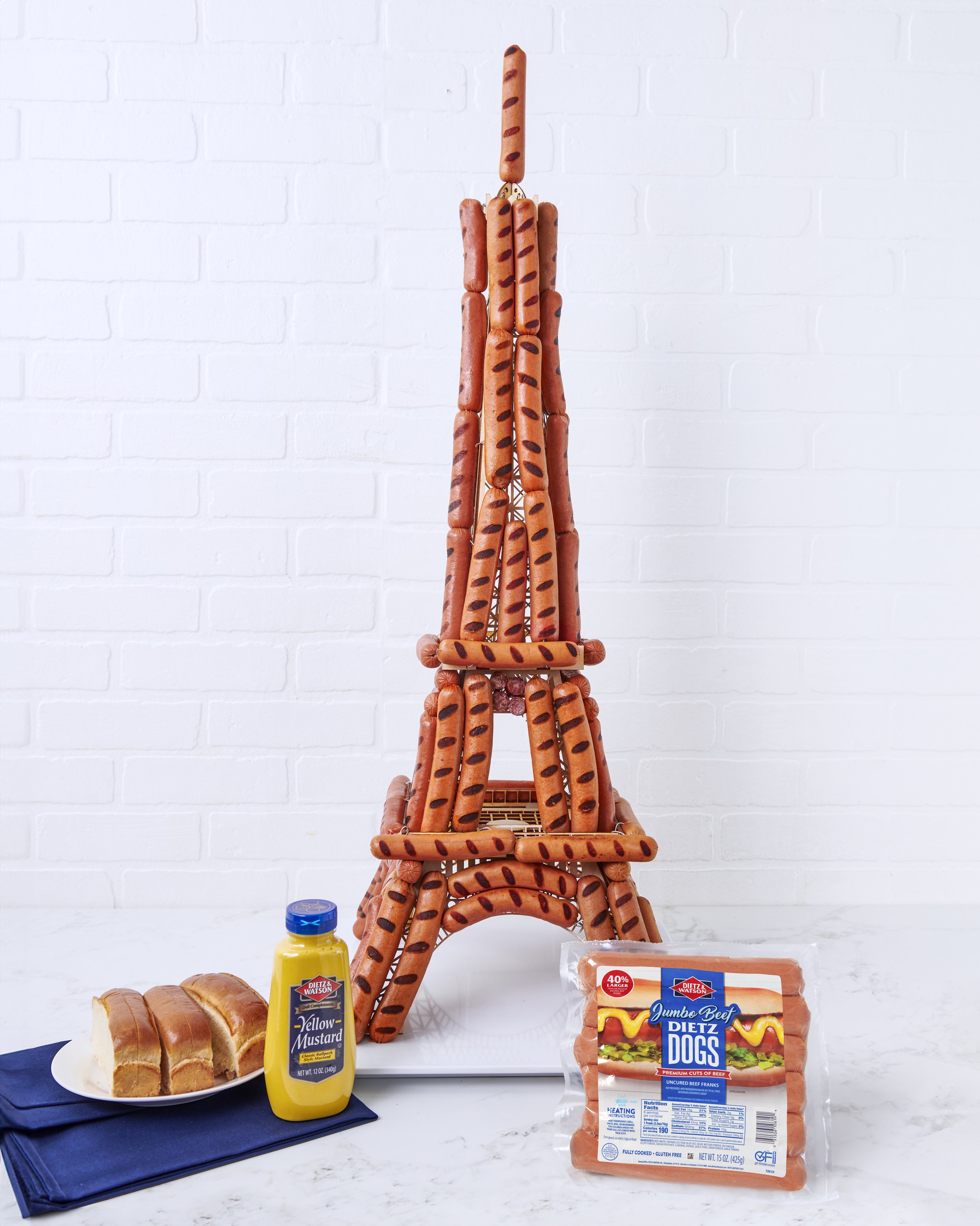 DWI+080124_hotdogeiffeltower_4x5.jpg