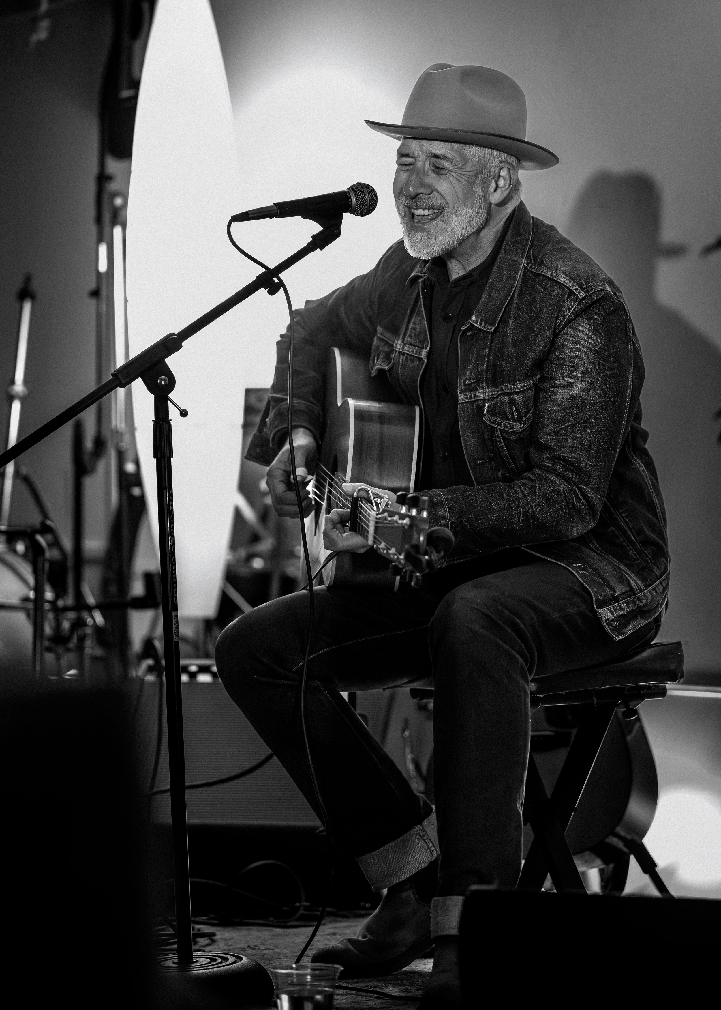 Victor Krummenacher at B-Side Records (Nov. 2025)