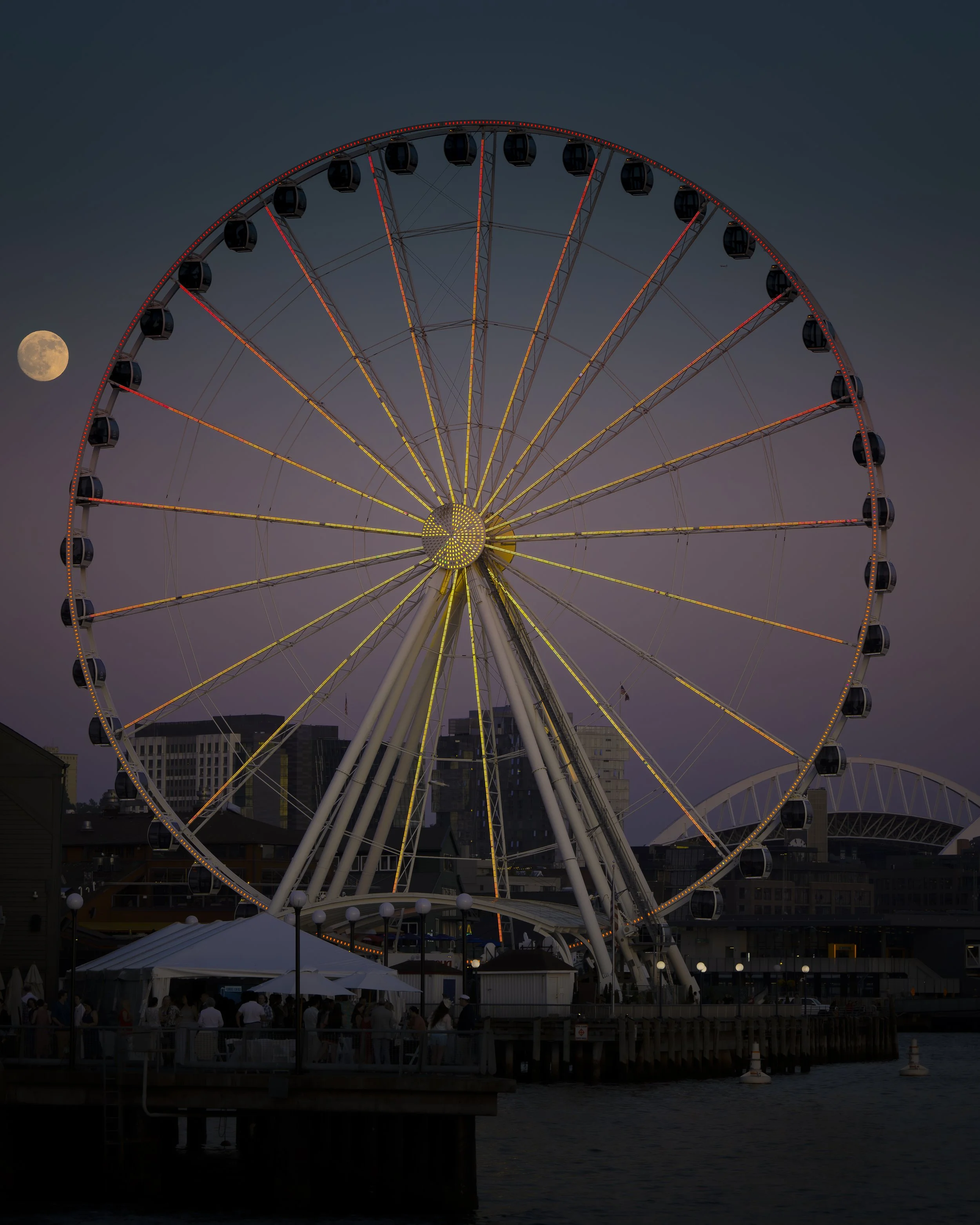 2023_June_Washington_SeattleWheelSunsetandMoonrise-6.jpg