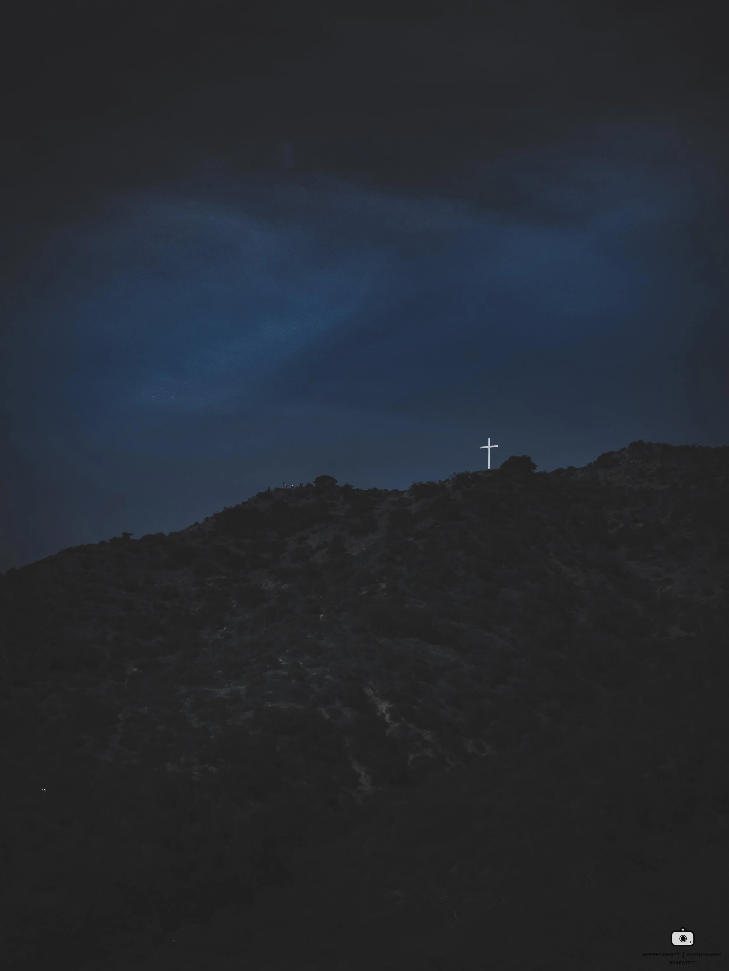 2022_February_California_LosAngeles_HollywoodSignPark_HollywoodCross-1.jpg