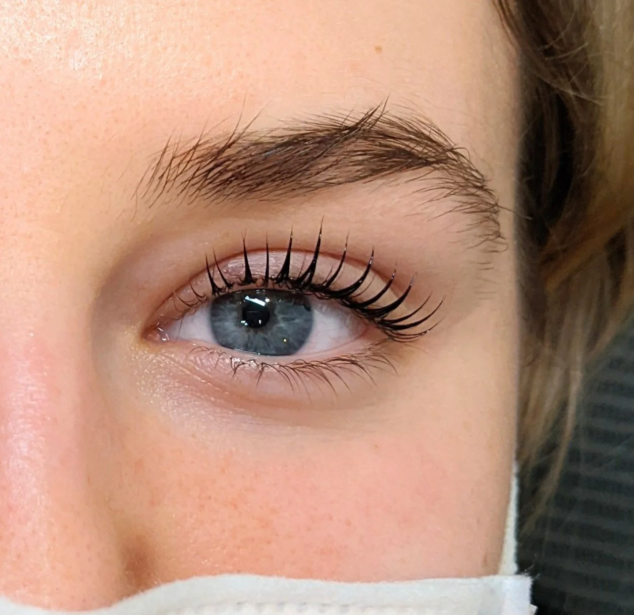 Keratin lash lift and brows lamination