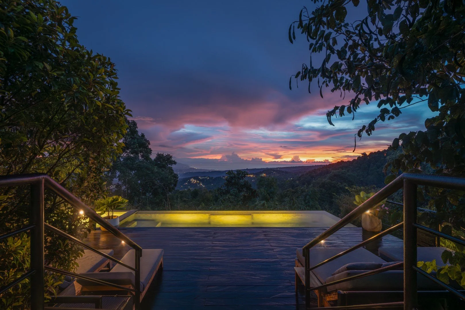 Munduk Cabins-pool-10.jpg