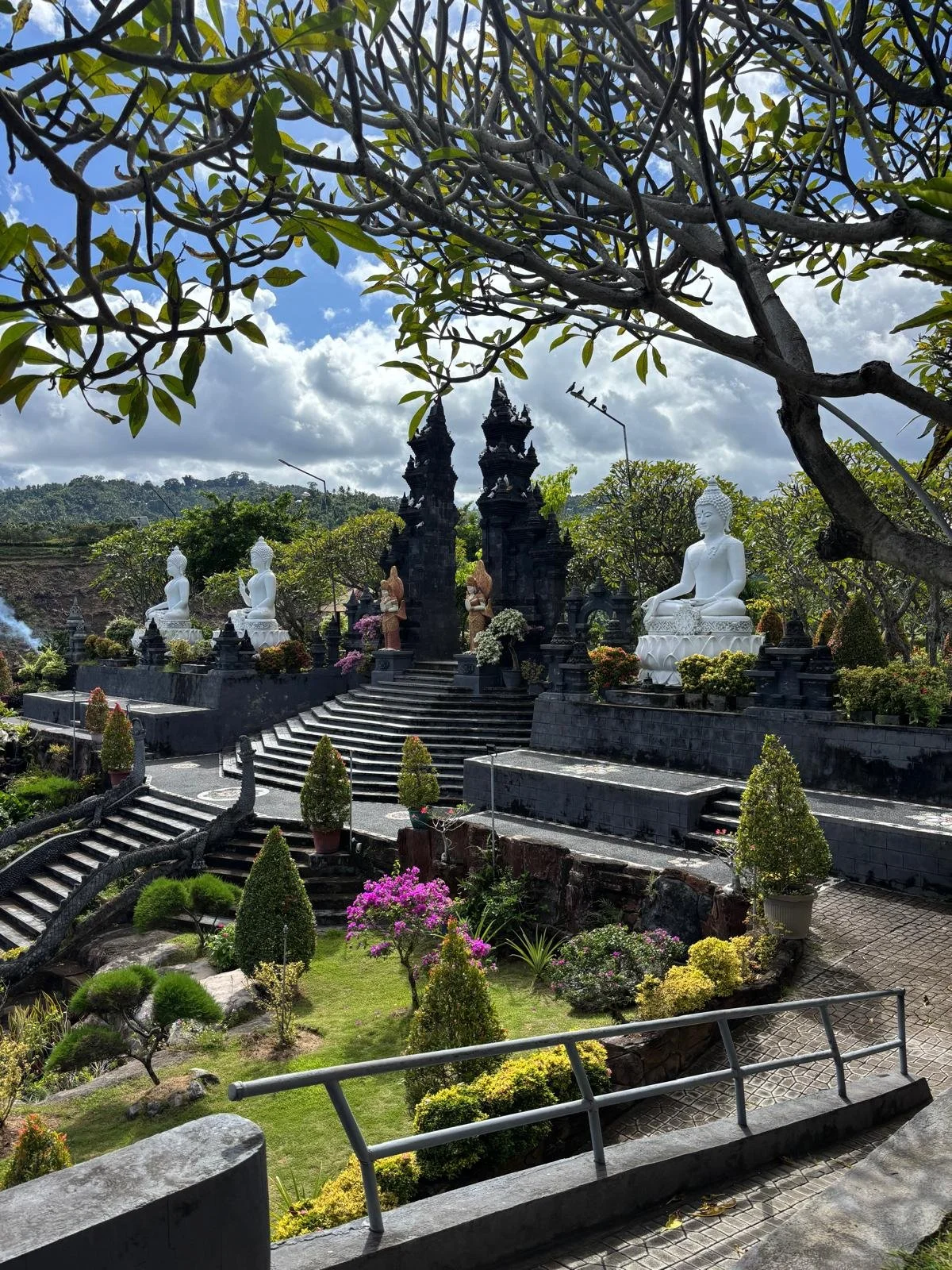 Buddist Temple 3.jpeg