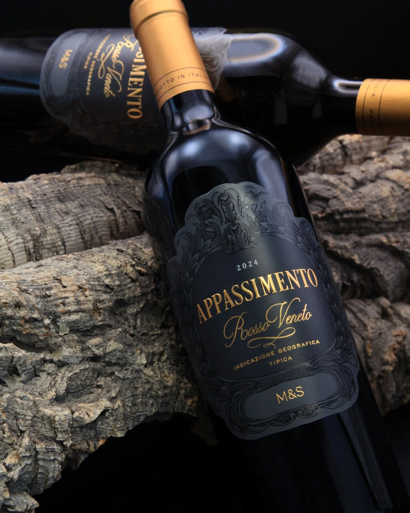 Carefully considered foil, emboss and high-build varnish ensure a luxurious in hand feel. 

#winelabel #labeldesign #winebranding #branding #packaging #wine #winedesign #mandsfood #mands #appassimento #winepackaging