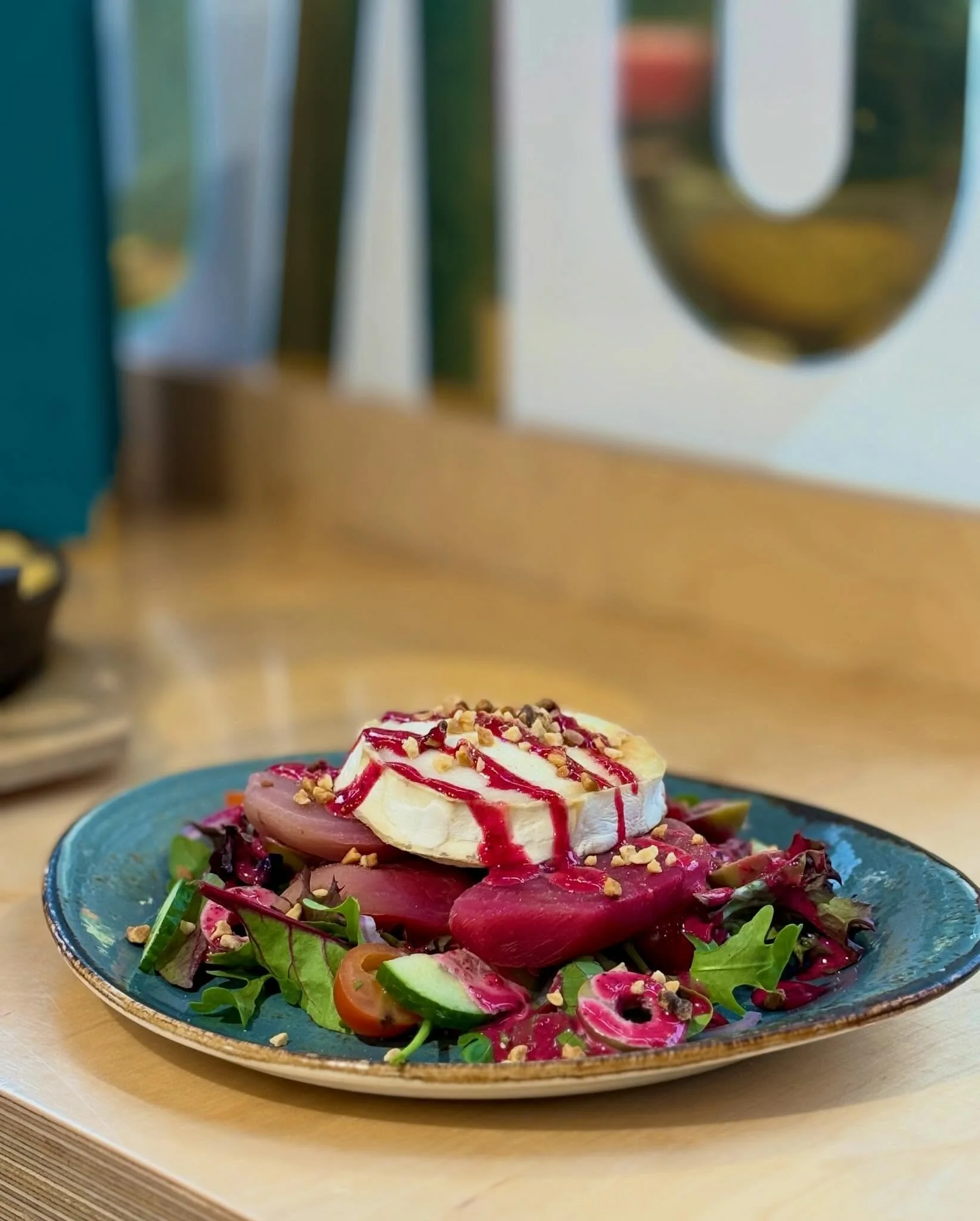 Our best selling Roast Beetroot &amp; Warm Goats Cheese salad with dukkah and mustard &amp; beetroot dressing!

Perfect meal for the warmer days ☀️🥗

#cukuglasgow #glasgowwestend #glasgowfood