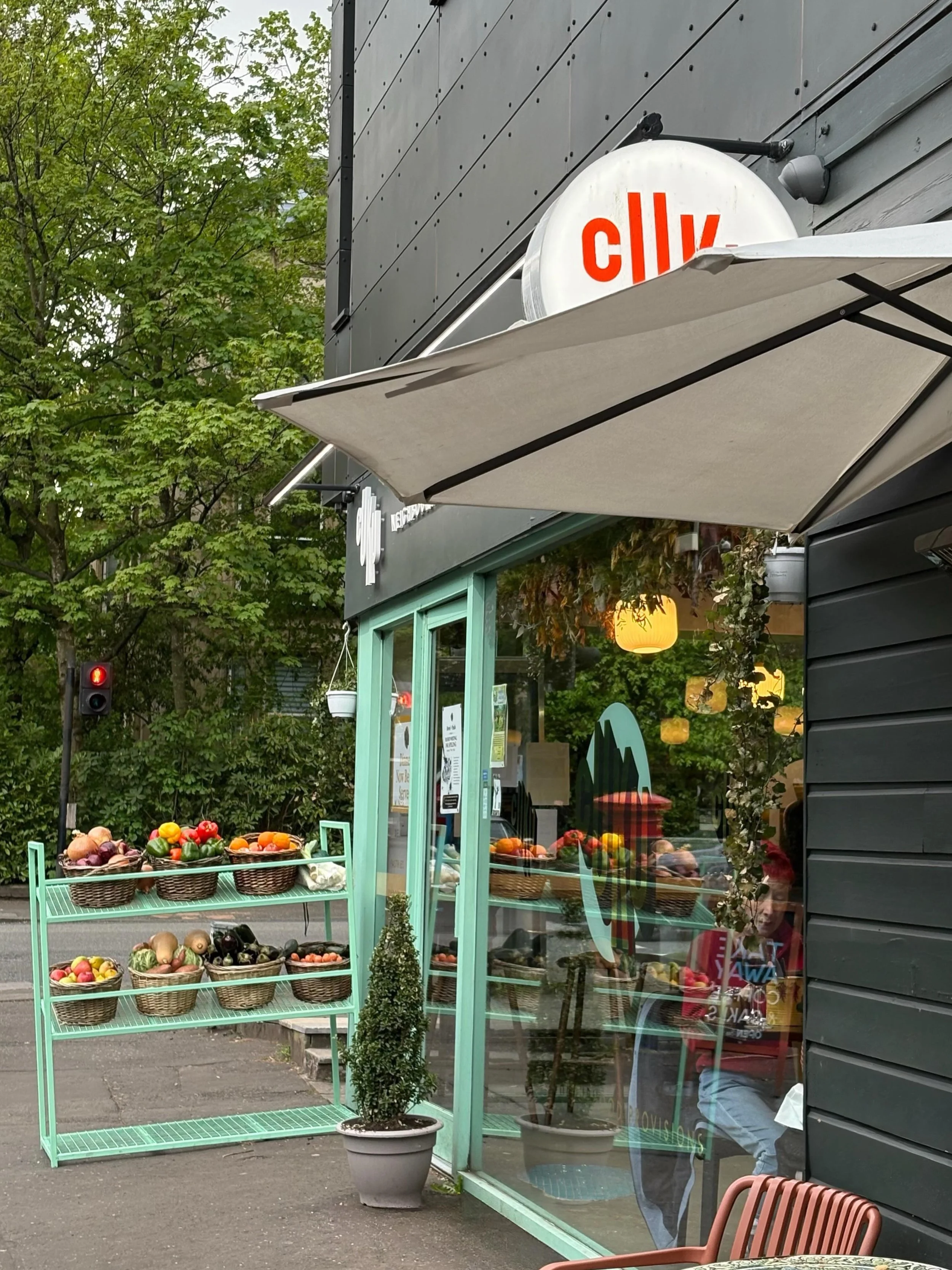 Happy Monday ☀️

We&rsquo;re here all week supplying great coffee, your pantry essentials, sandwiches &amp; cakes to go and so much more ✨

#cukuglasgow #glasgowfoodlover #glasgowwestend