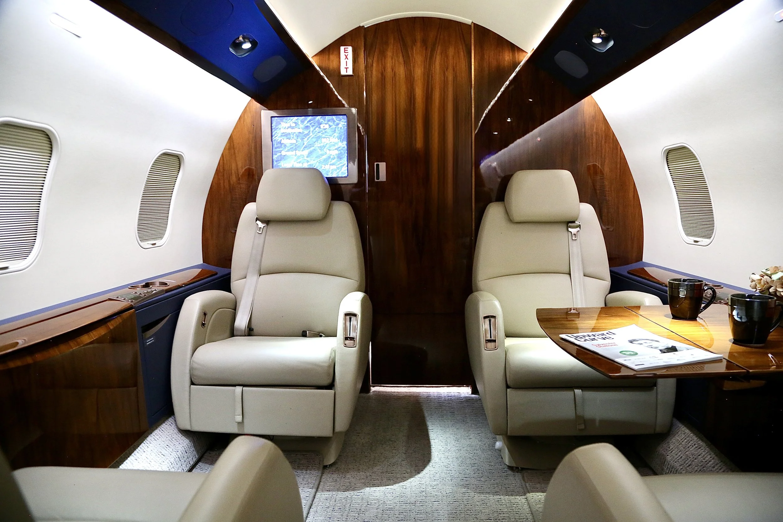 N729JM - INTERIOR (1).jpg