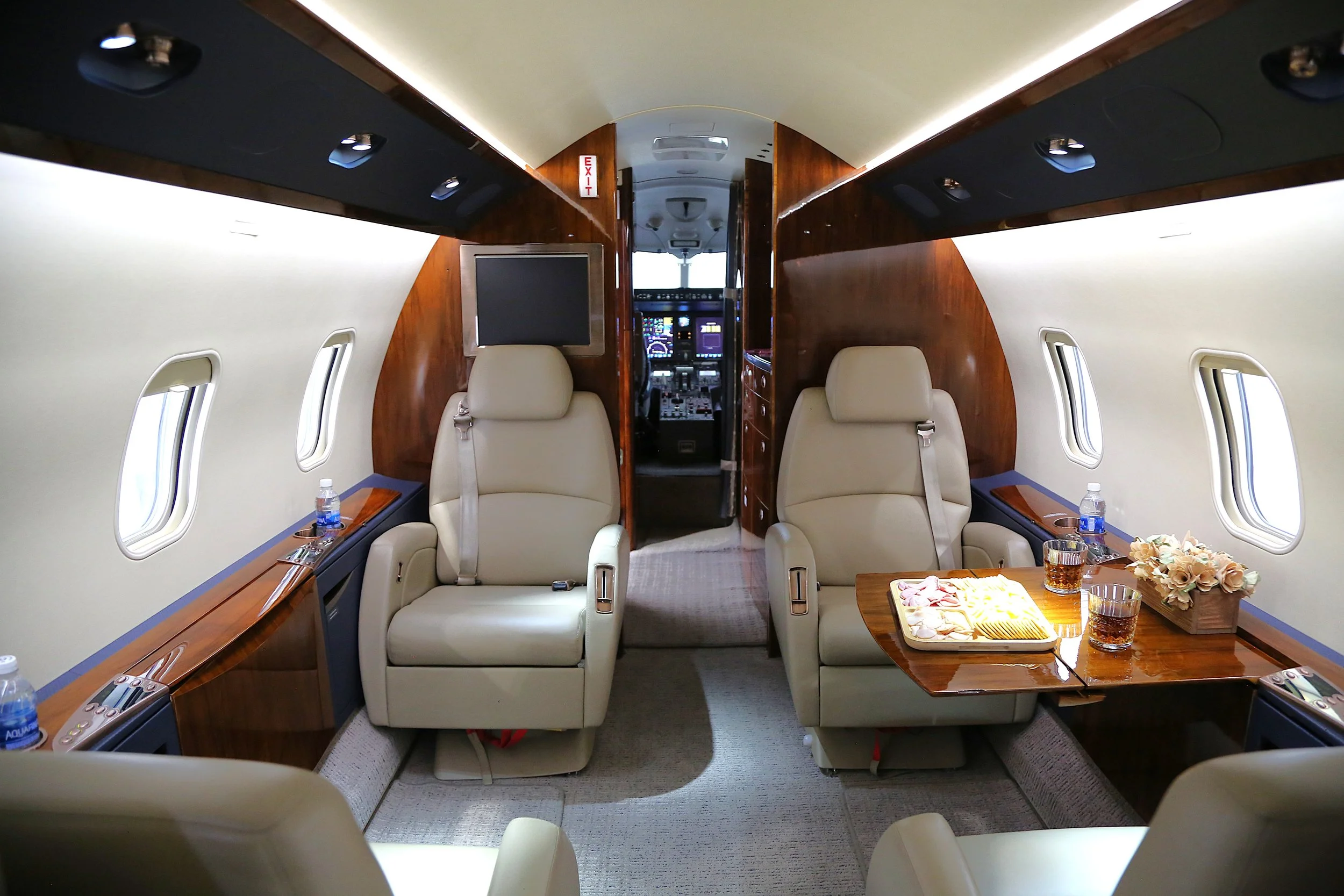 N729JM - INTERIOR 2.JPG