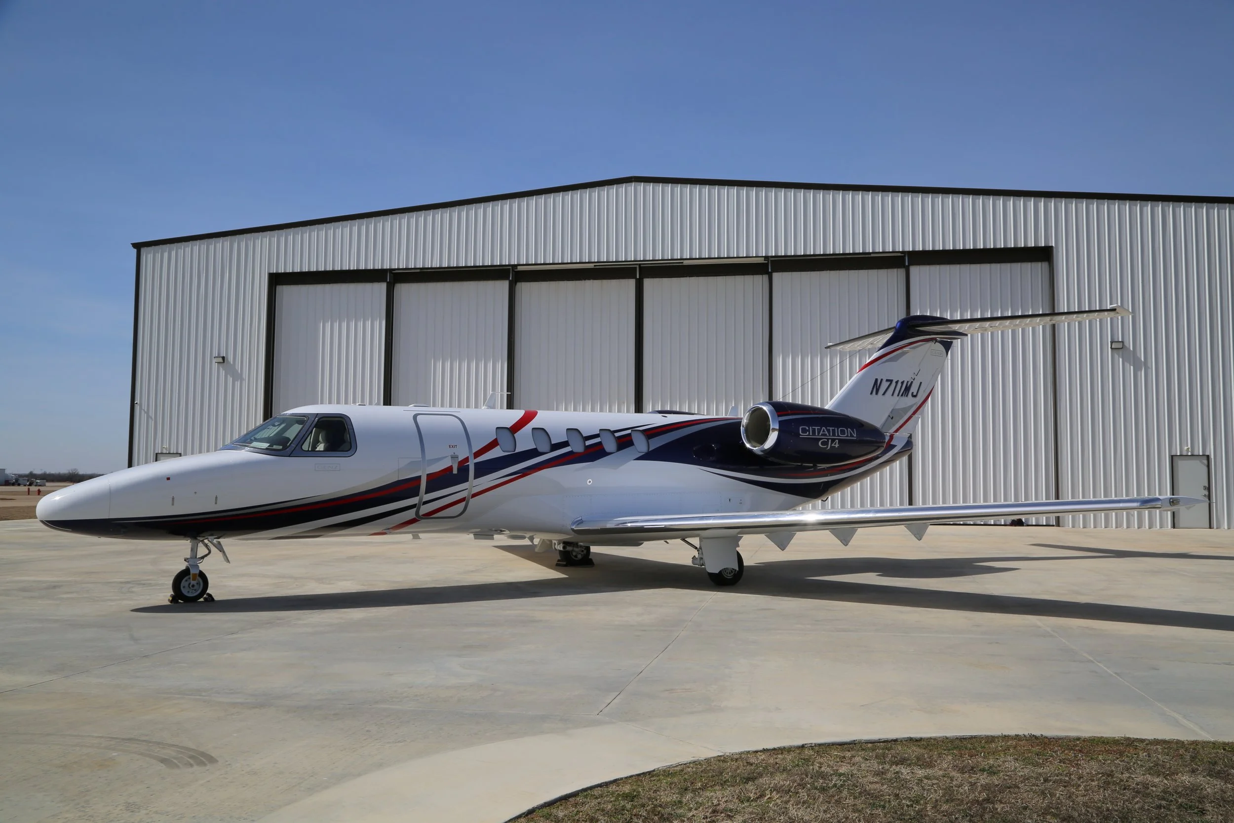 N711MJ - EXTERIOR 7.JPG