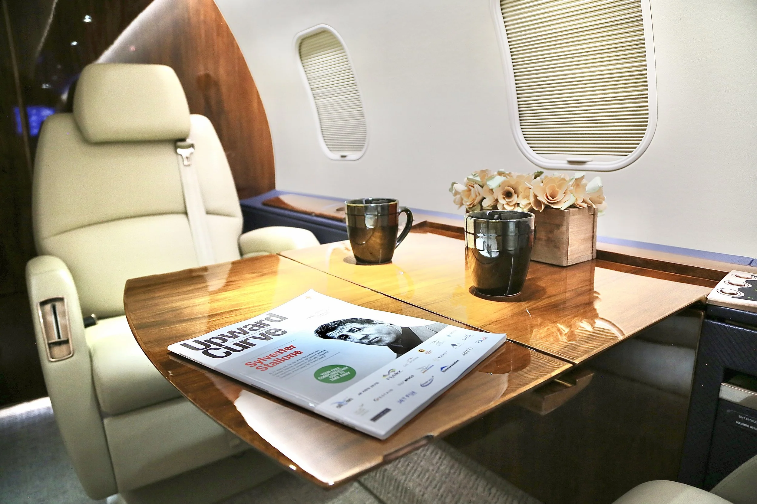 N729JM - INTERIOR 5.jpeg