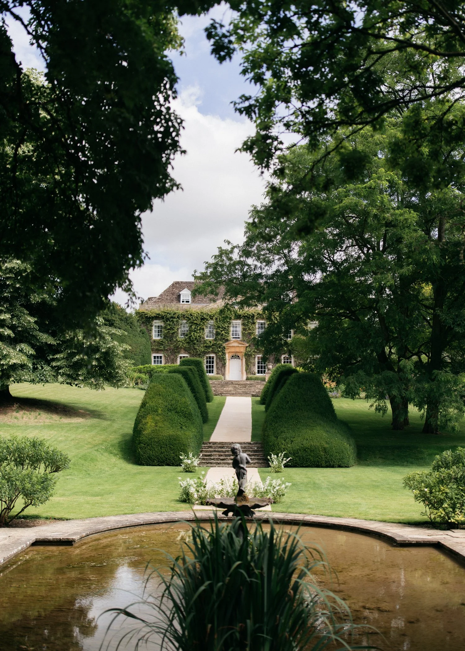 Cornwell-Manor-Wedding-photography-July-2024-2.jpg