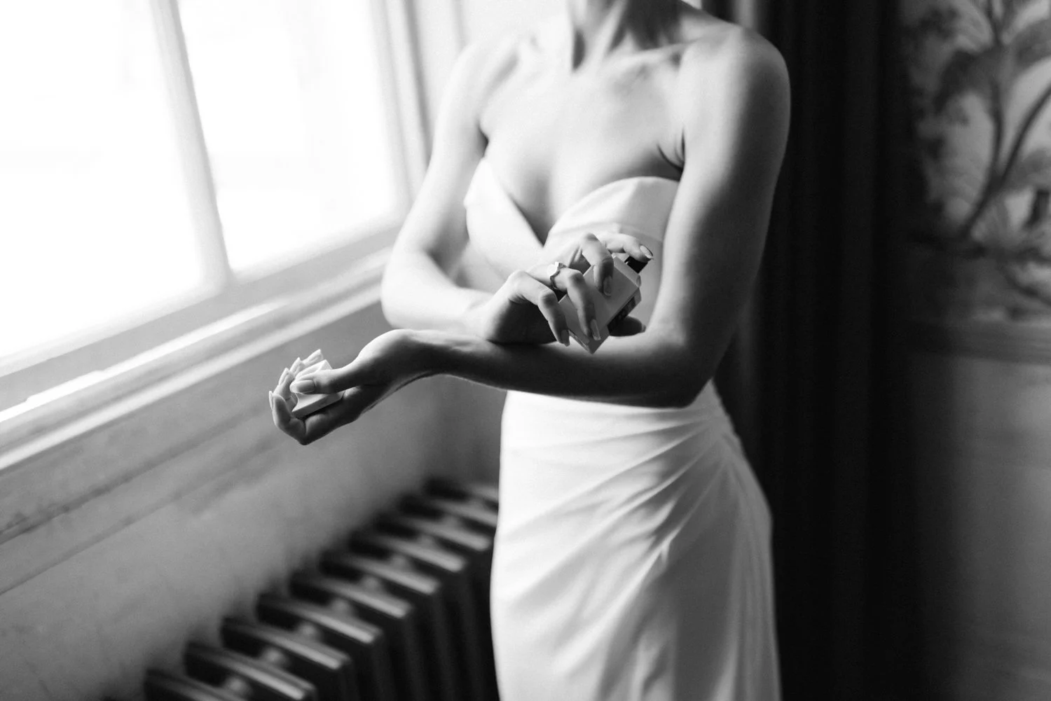 St-Giles-Wedding-photography-2024-Bridal-Prep-5.jpg