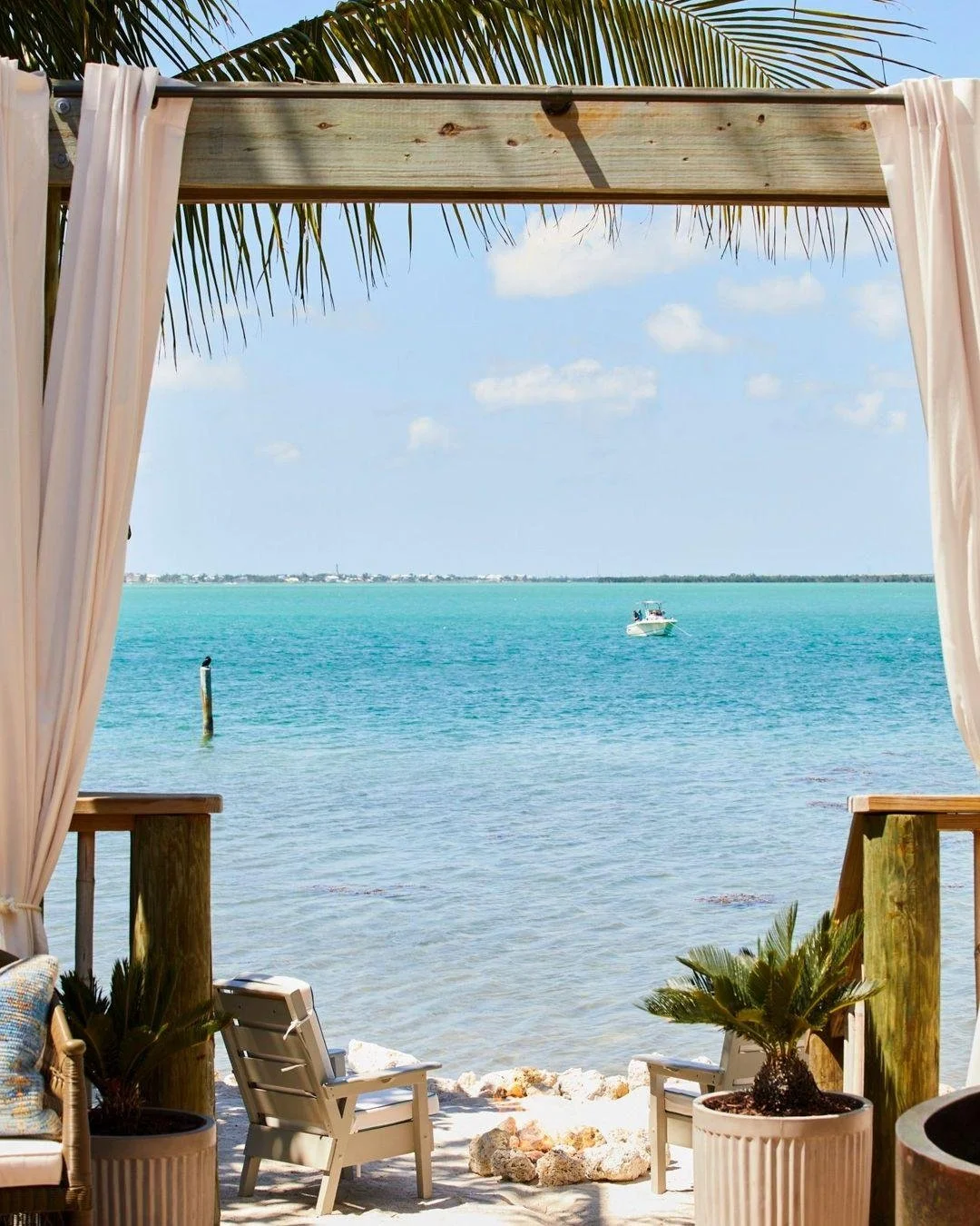 Arrive by boat. Or by seaplane. But not by car, because there are no roads to Little Palm Island.

Little Palm Island is one of America&rsquo;s most exclusive getaways, with just 30 thatched-roof bungalows tucked into the palms. Fun fact: presidents 