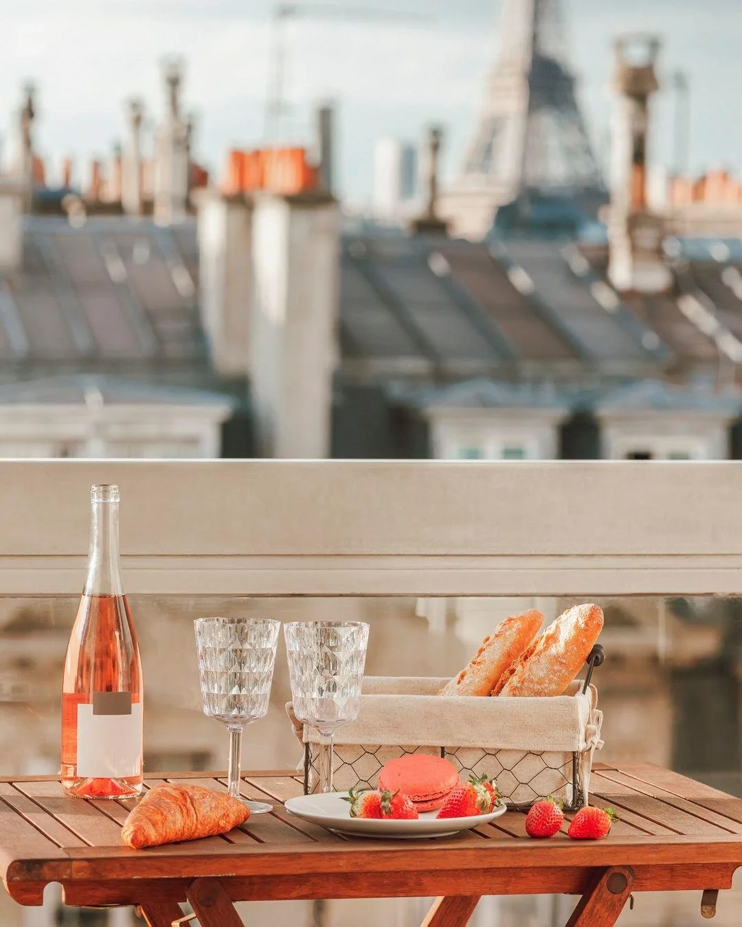 Not sure if your trip is &ldquo;TA-worthy&rdquo;? Let&rsquo;s break it down.

If you&rsquo;re heading somewhere unfamiliar, planning a multi-stop itinerary, or celebrating a milestone, a travel advisor is your best asset. I go beyond booking, designi