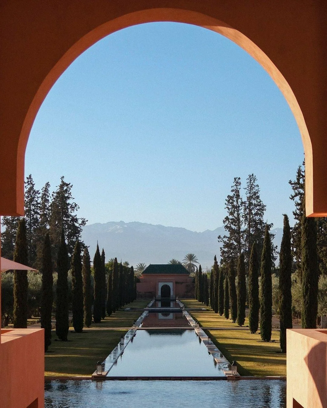 After a day immersed in Marrakech&rsquo;s spice markets, color, and energy, you&rsquo;ll want somewhere calm to retreat.

A stay at The Oberoi feels like an exhale. Surrounded by olive groves and citrus orchards, this estate rivals Morocco&rsquo;s an
