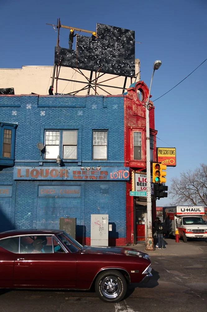 BillboardInstall4web_666.jpg
