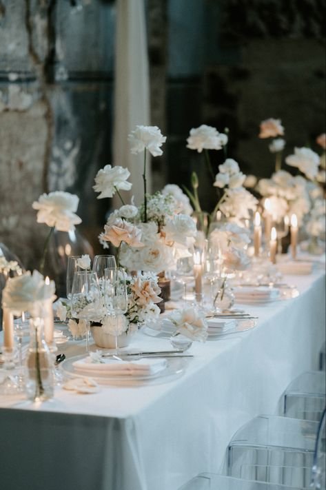 all-rose-table-centerpieces-min.jpg