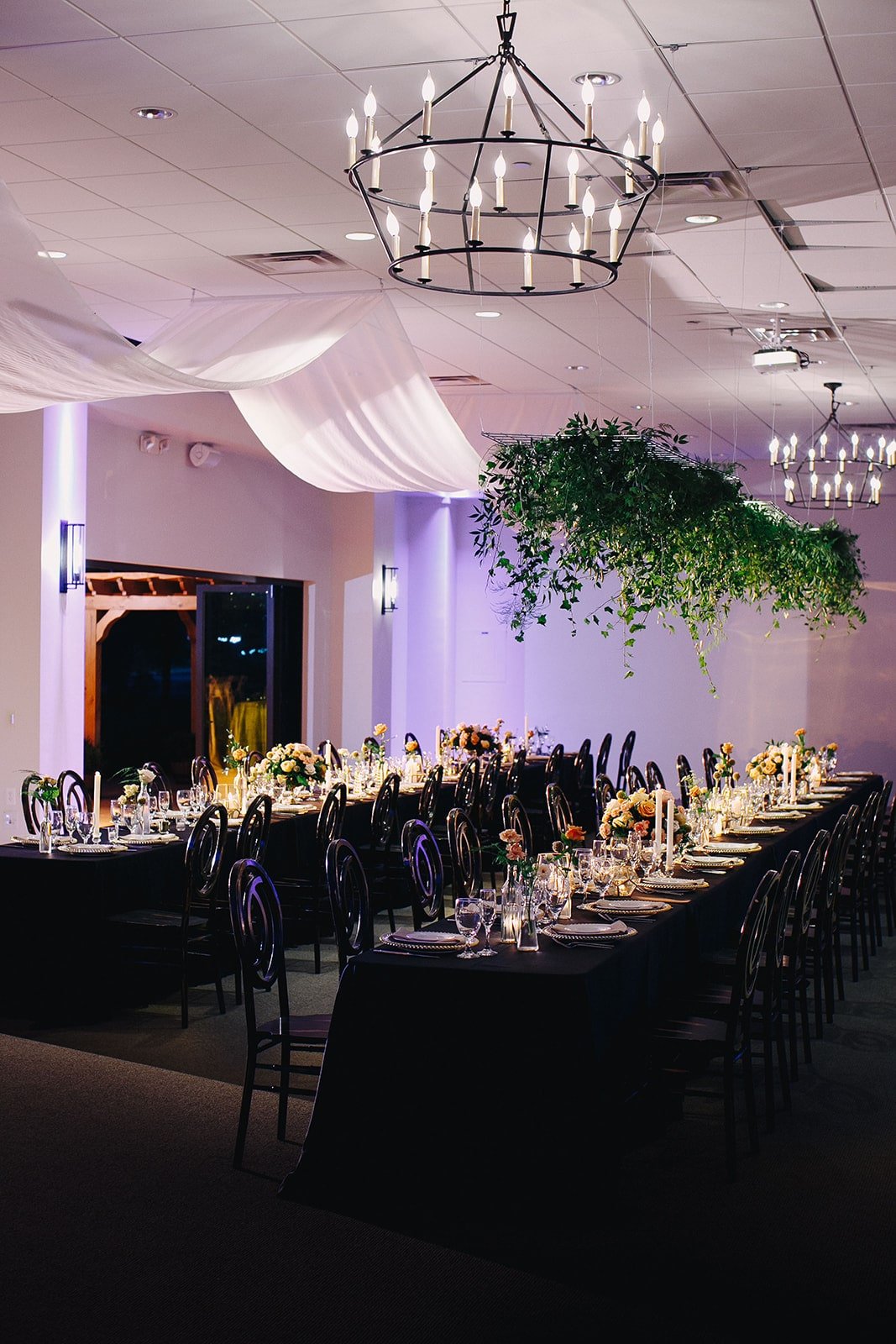 wedding-reception-tuscan-table-black-linens-min.jpg