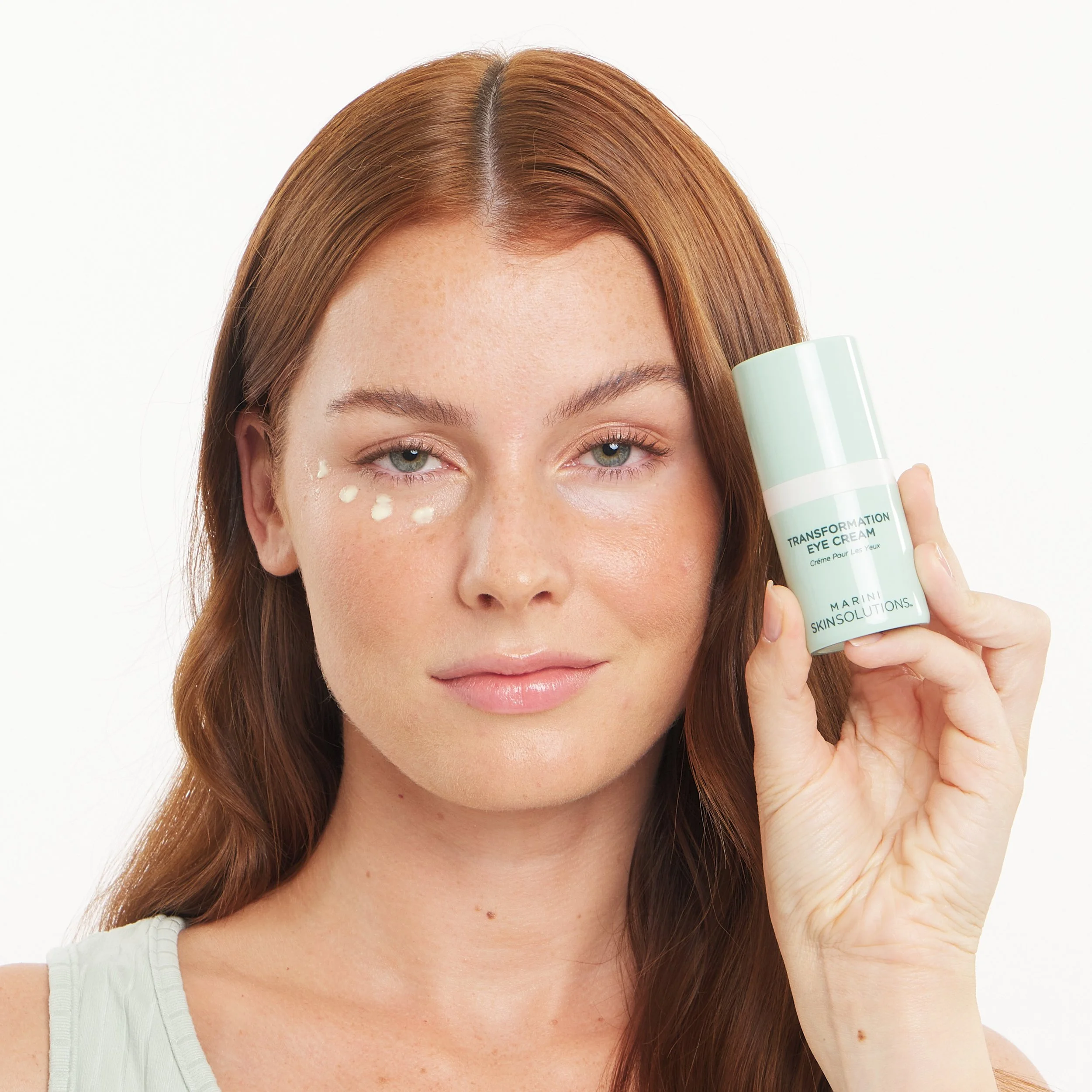 Transformation-Eye-Cream-Smear-Model-005.jpg