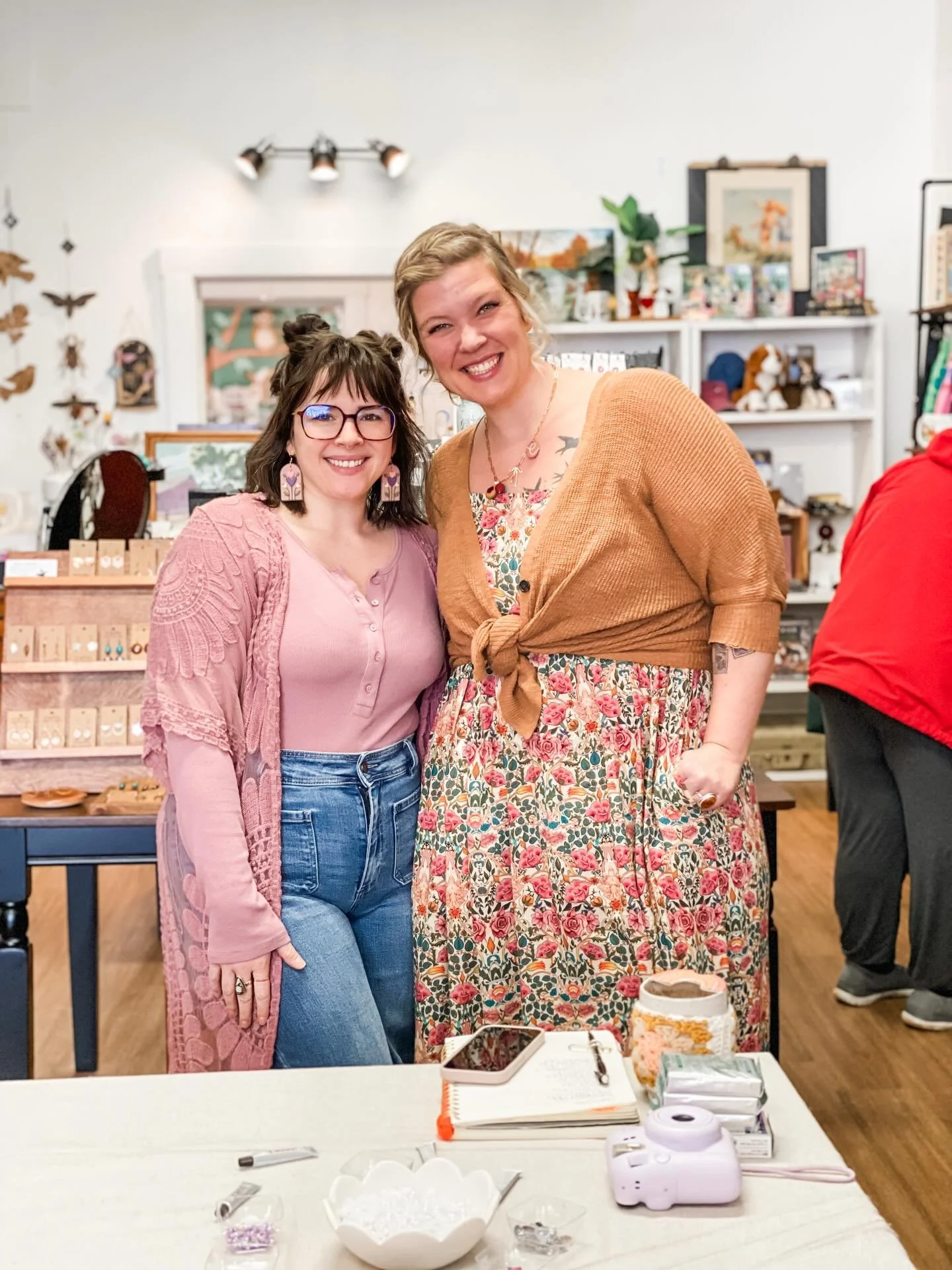 Today is the day! ❤️ We&rsquo;re so excited to see everyone this afternoon for our third annual Galentine&rsquo;s Party! Honey Bun Bakery is here with all kinds of amazing goodies, Sips Coffee Truck is parked out front serving up scrumptious drinks, 