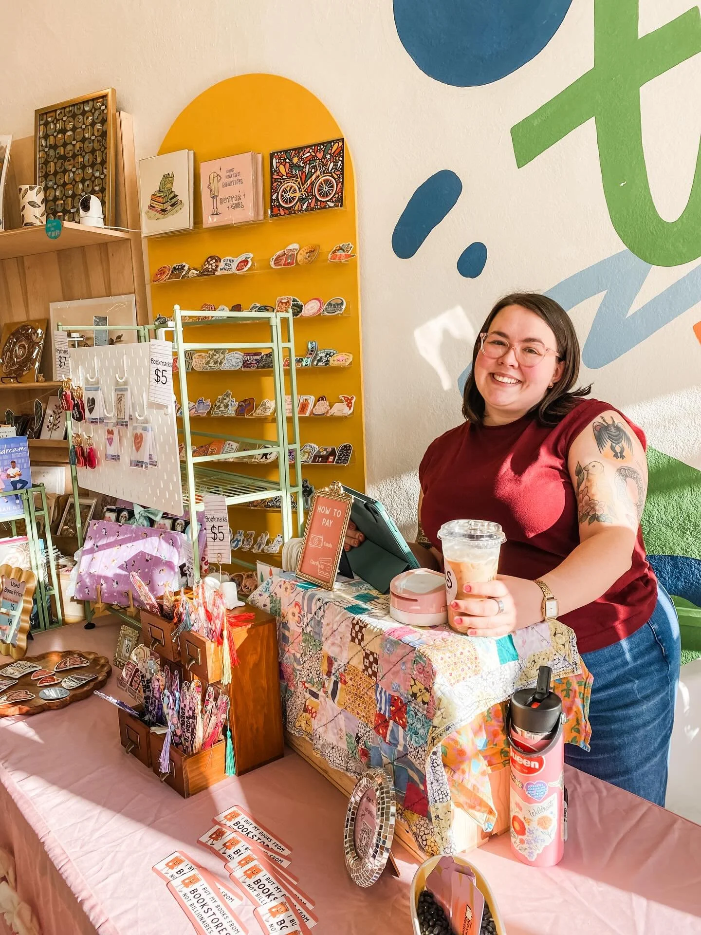 @the.novel.notion and @sipscoffeetruck are here! 🙌 They will be here until 6pm tonight for our Lovers &amp; Lattes event, a bookish, cozy, caffeinated-fueled pop-up for Galentine&rsquo;s Day! 

Here&rsquo;s what to expect:

✨ Sips Coffee Truck servi