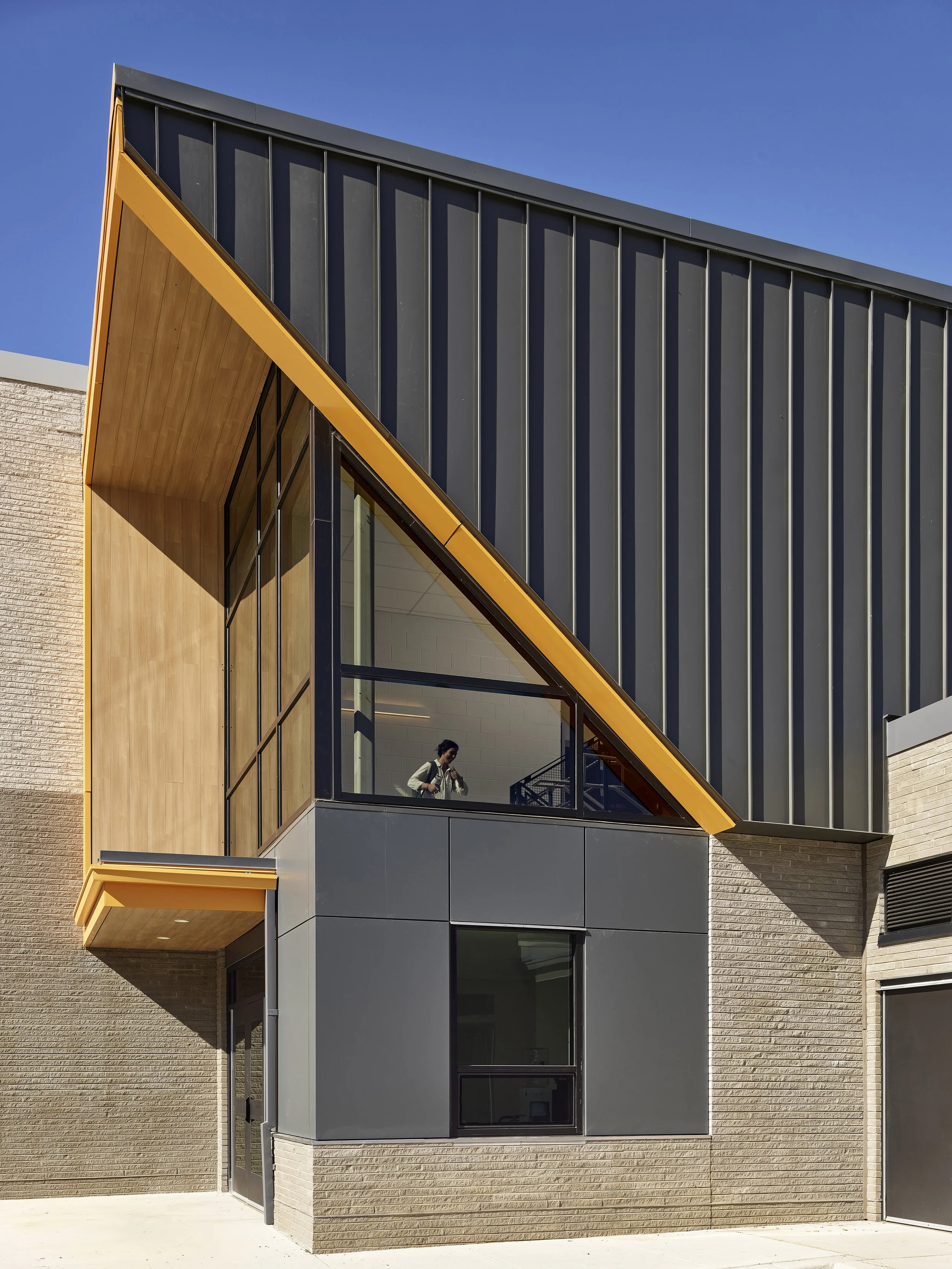 Burtonsville ES_ext 04.jpg