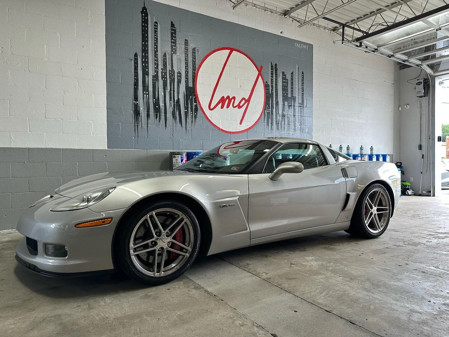 2007 Chevrolet Corvette Z06 - This 427 is in for TrickFlow 260 Cylinder Heads &amp; ATI Harmonic Balancer! #lmdmafia #latemodeldomestics #corvette #427