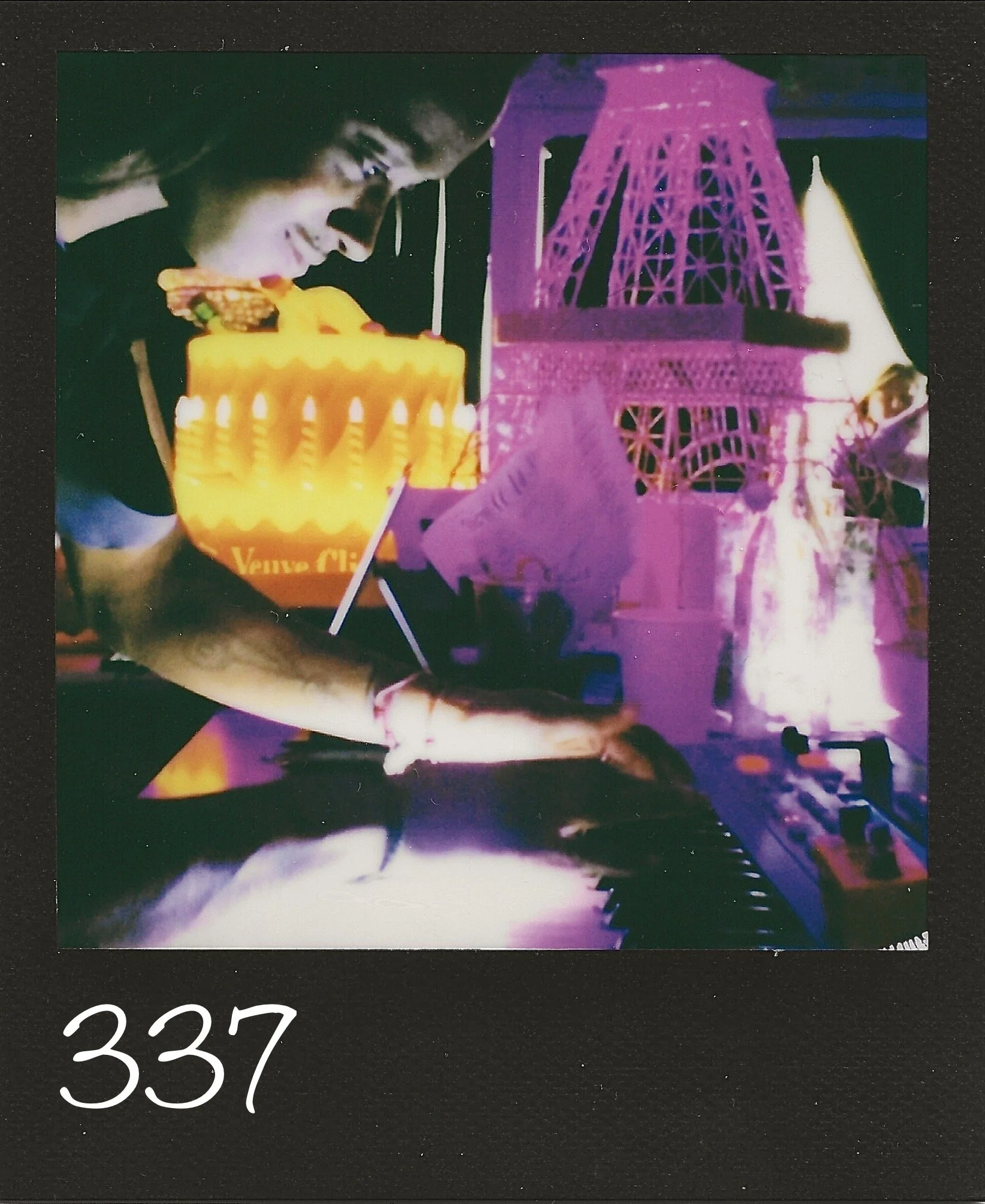 337.jpg