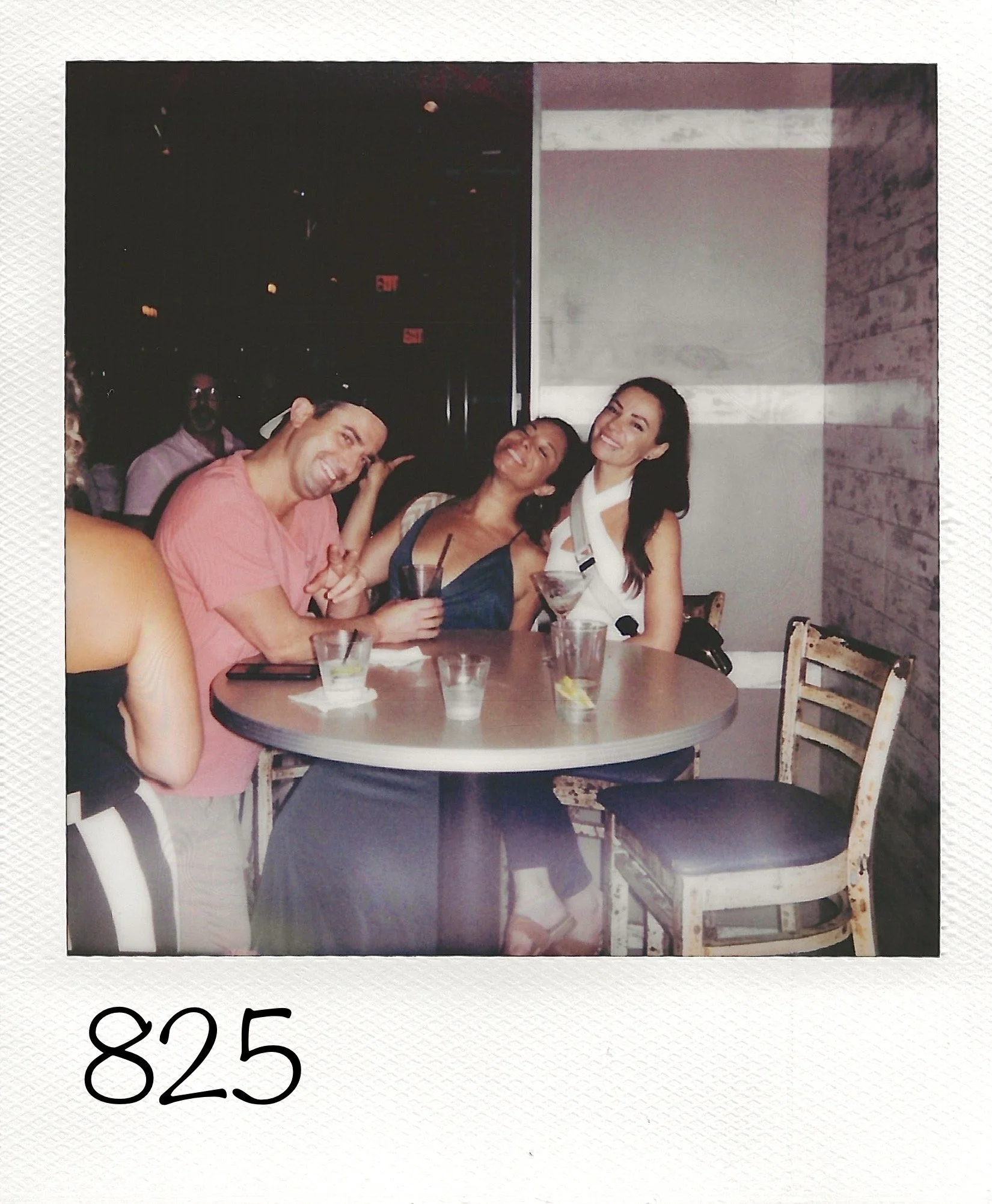 825_0.jpg