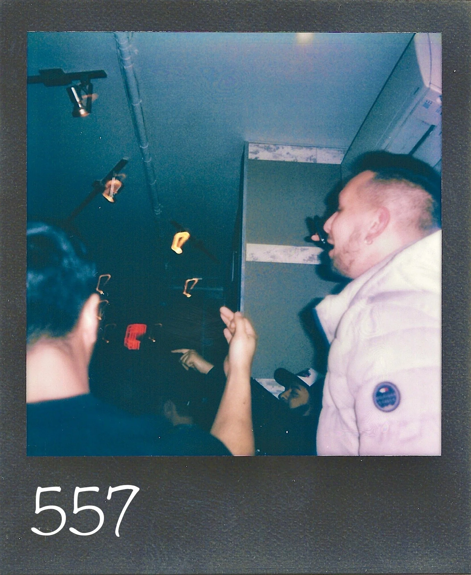 557.jpg