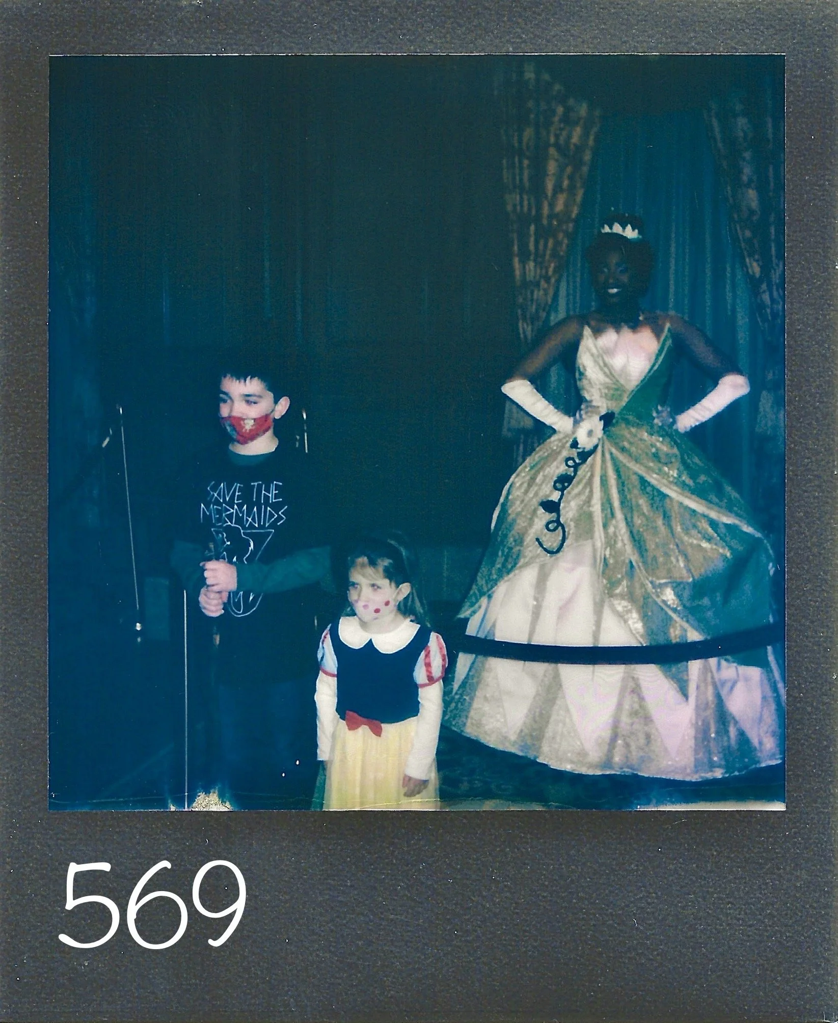 569.jpg