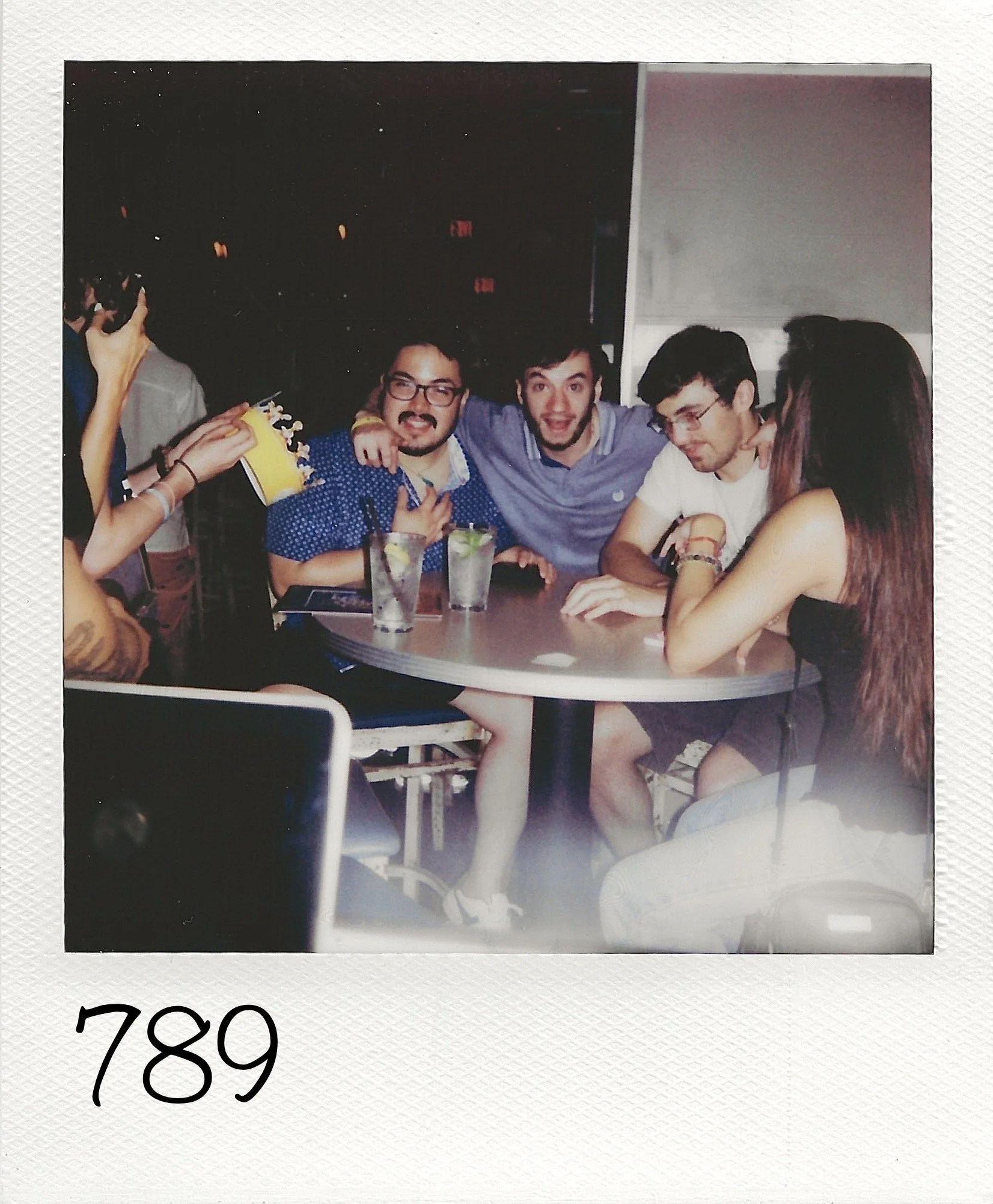 789_0.jpg