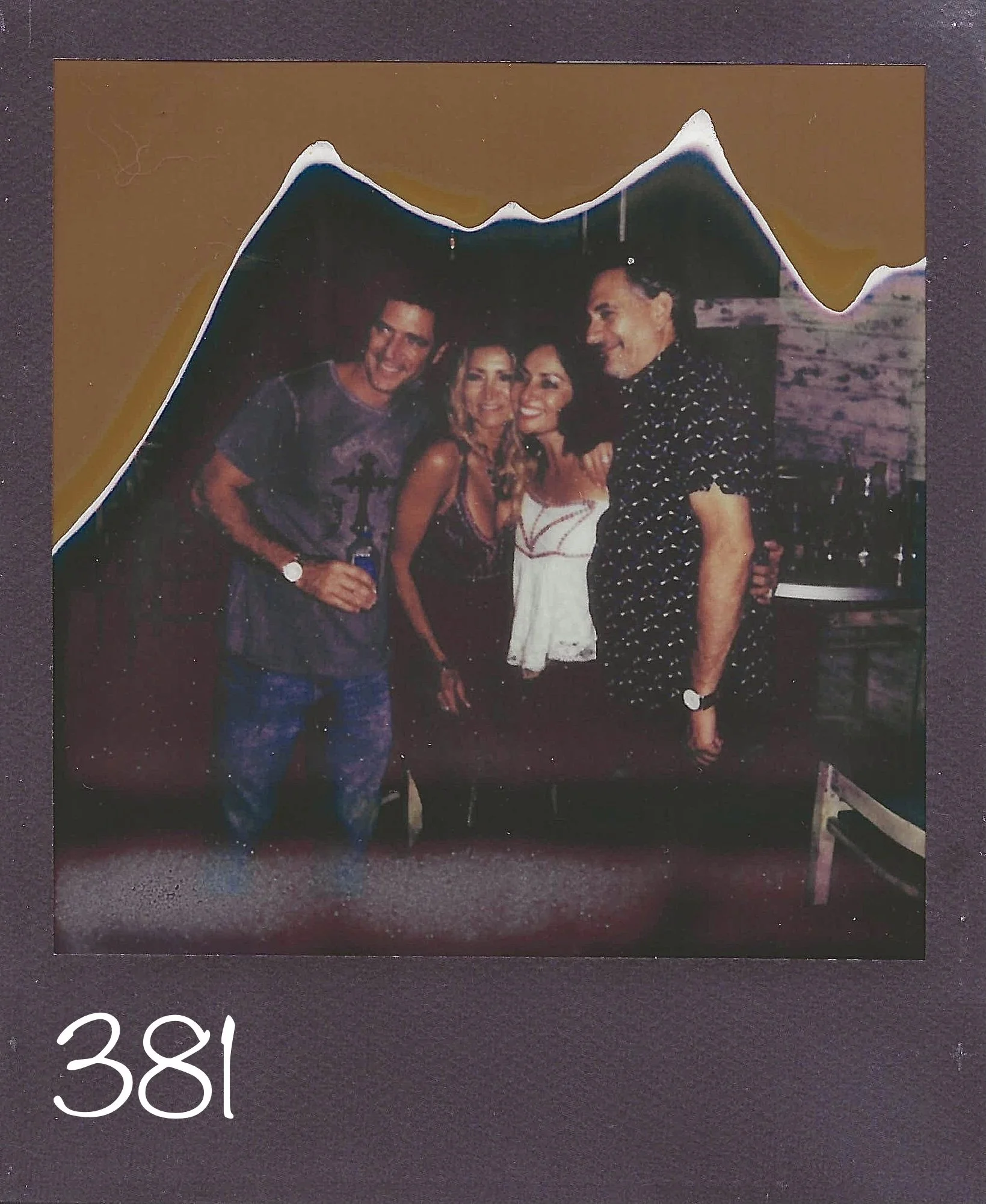 381.jpg