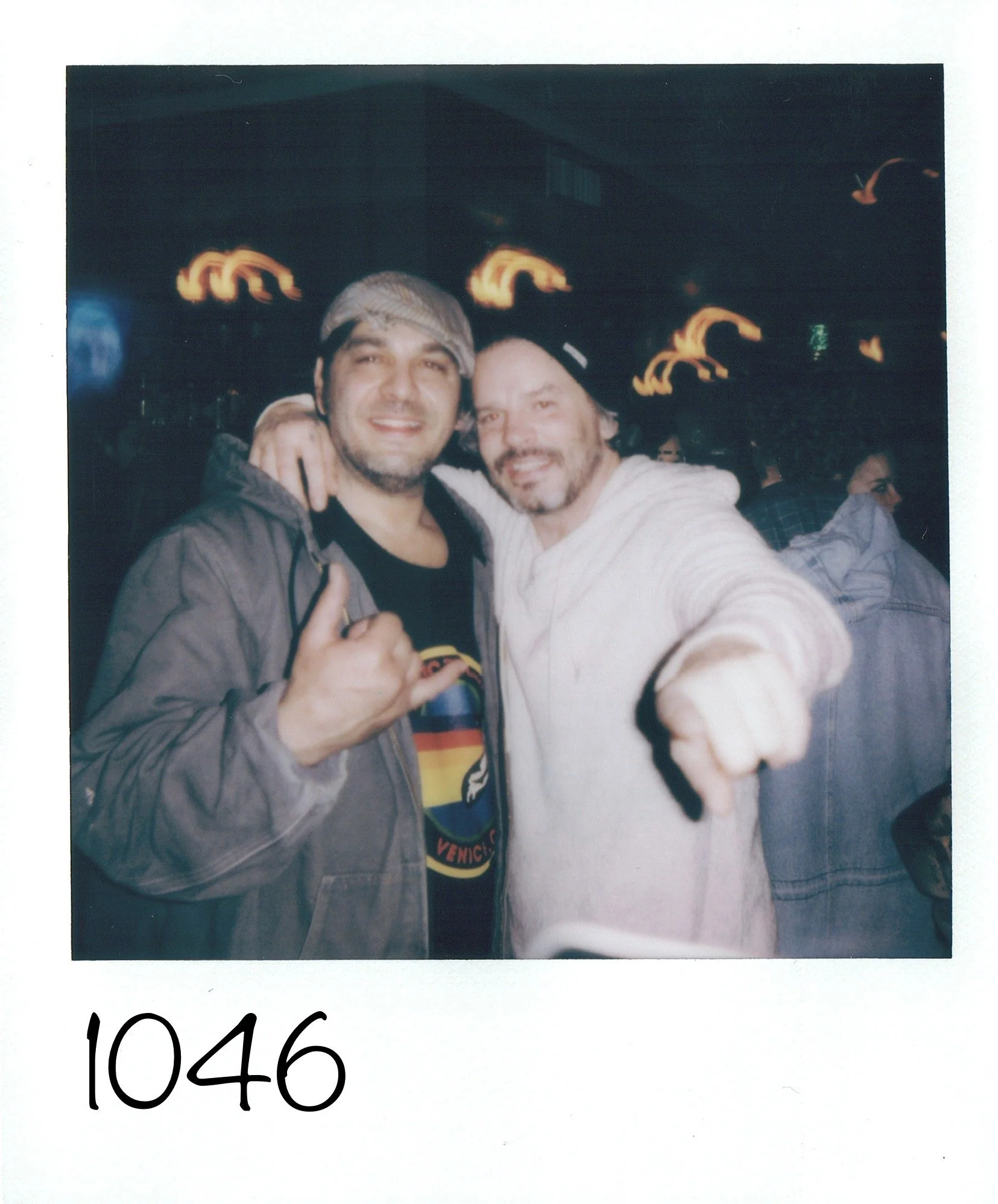 1046