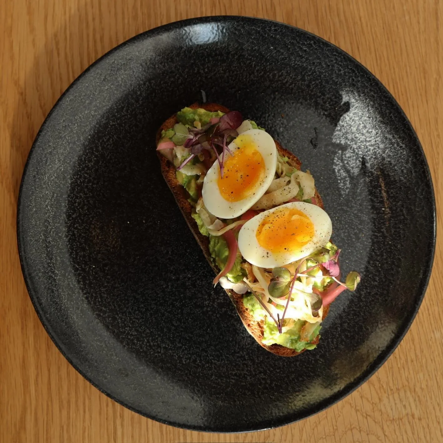 If you&rsquo;re going to be basic, don&rsquo;t let it be boring 🥑 we&rsquo;re layering creamy hass avocado, pickled red onions and a zesty lemon citronette on toasted miche (don&rsquo;t forget to add an egg!) for a delicious twist on your favorite b