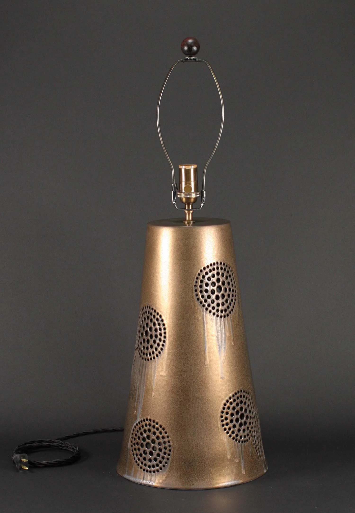 Kuku-Gold-02.jpg