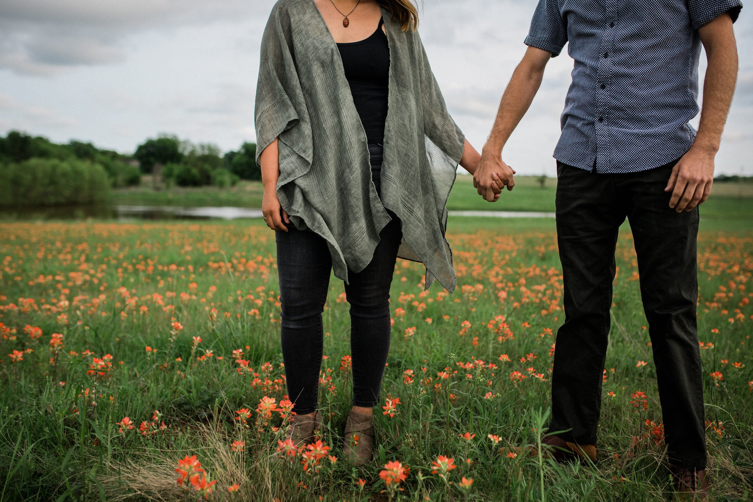 Oklahoma lifestyle family couples photographer wildflower mini session 