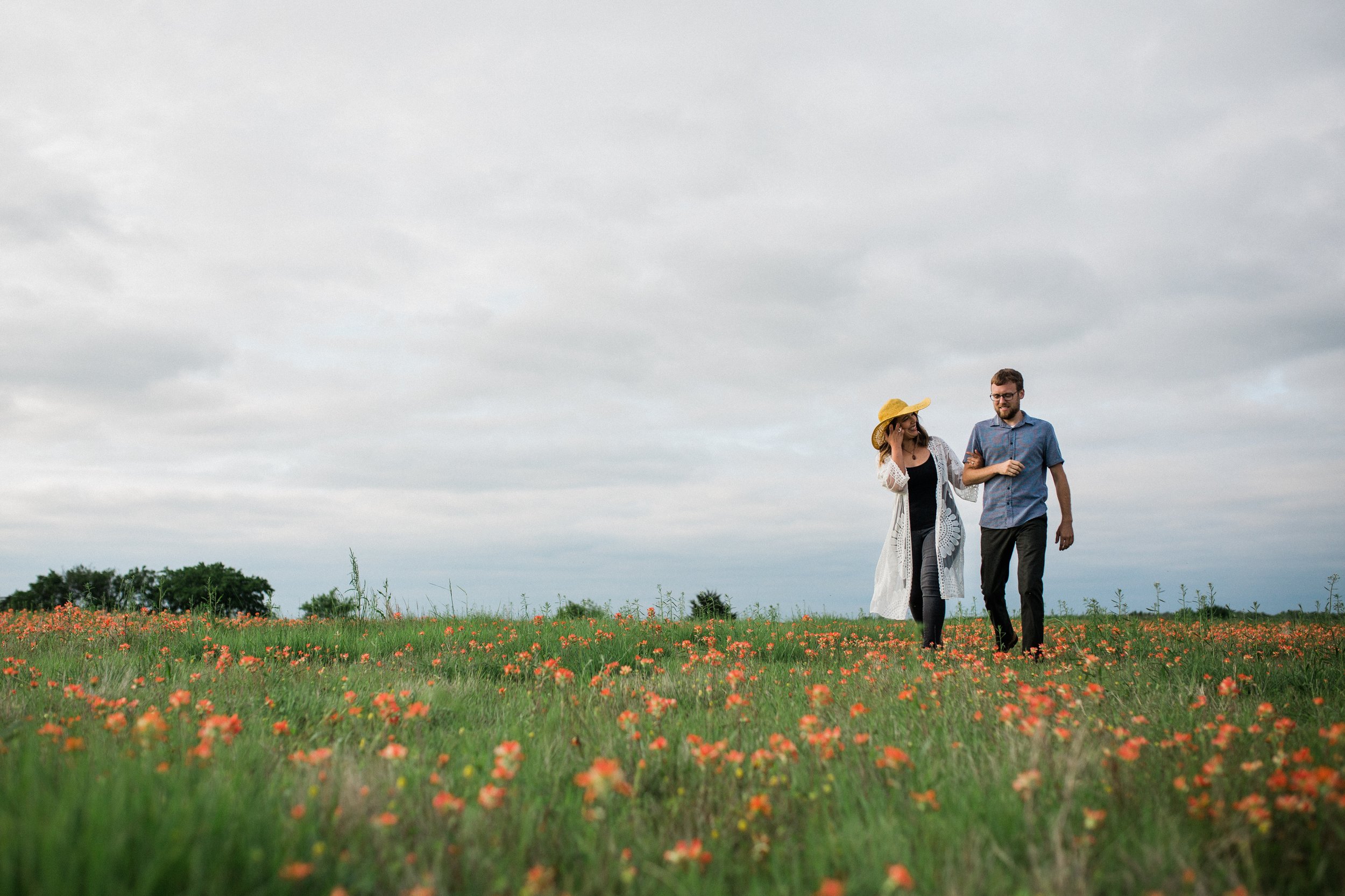Oklahoma lifestyle family couples photographer wildflower mini session 