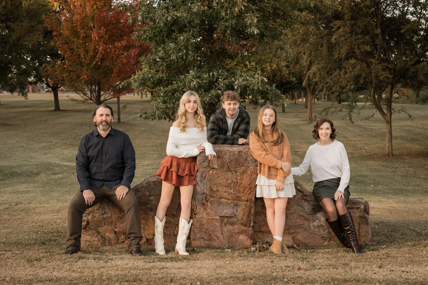 family photoshoot with teenagers