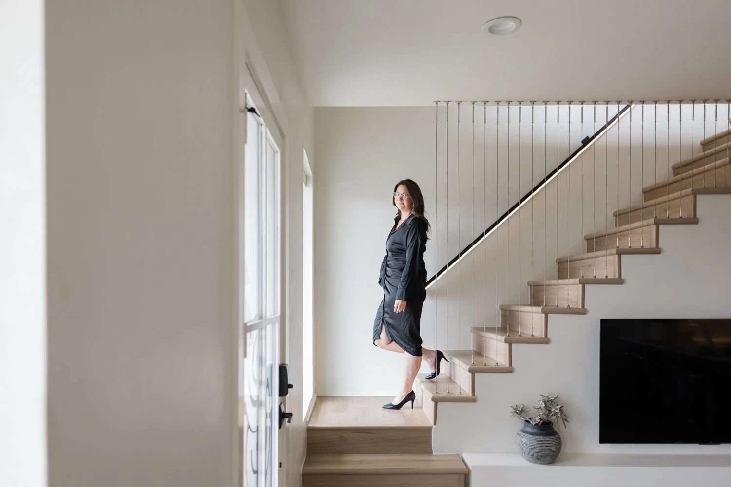 Brand photography outfit ideas for female entrepreneurs