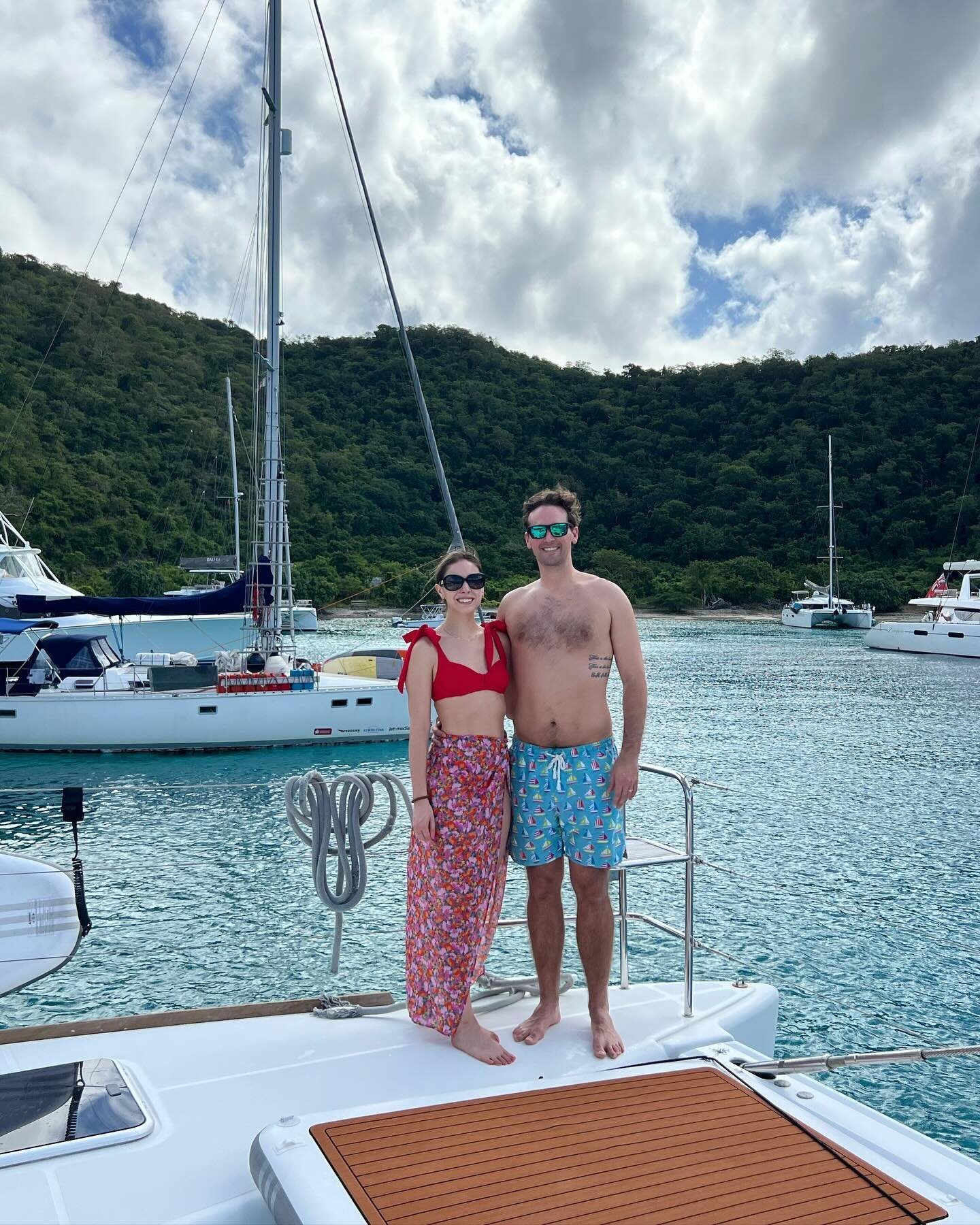 Took a little break from social media to go for a sail with my family. It&rsquo;s amazing what a little sunshine can do for the soul ☀️🌊⛵️

I kept my wardrobe simple, opted for swimsuits and coverups in my best colors, and wore simple layering neckl