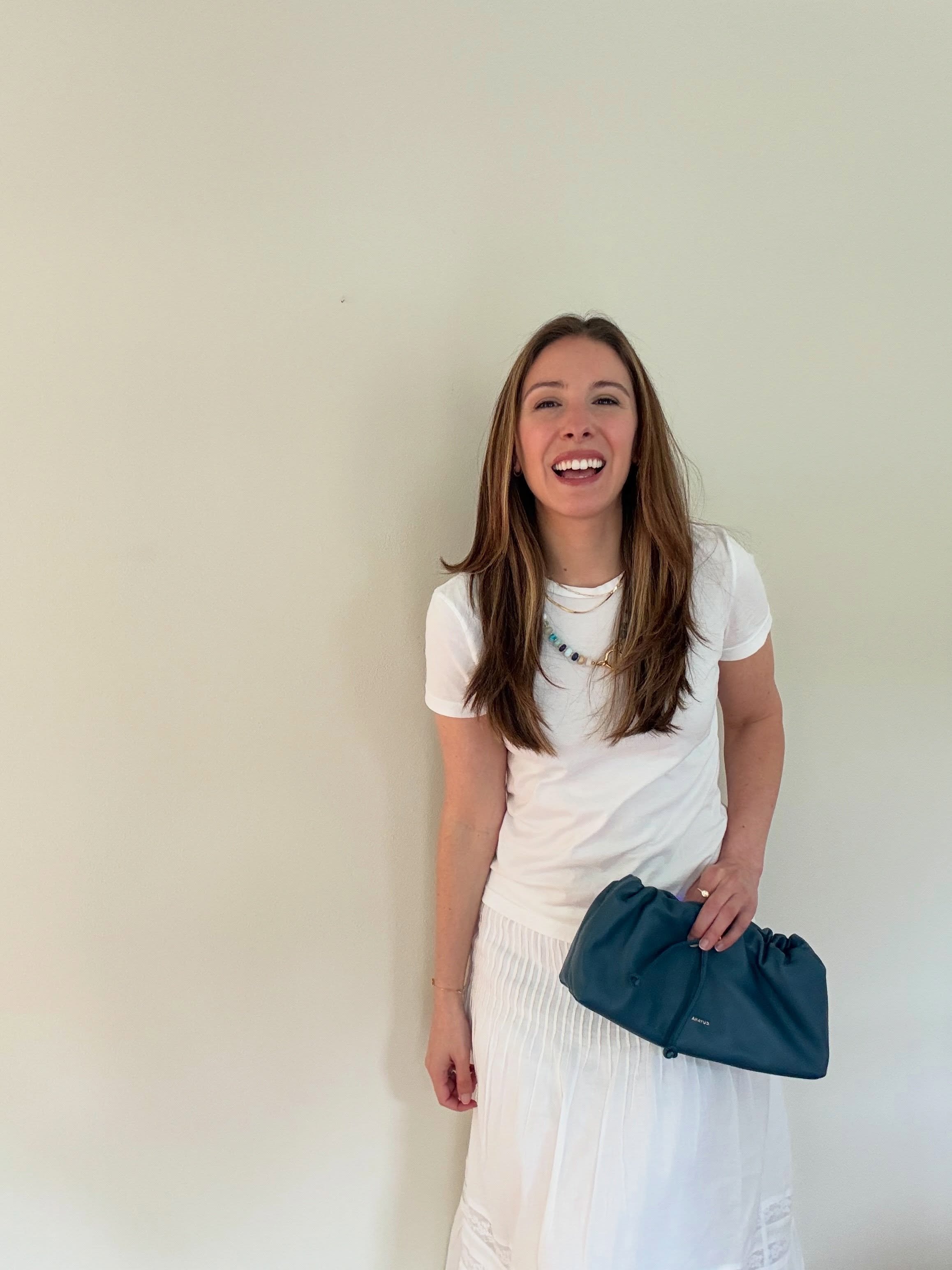 Here&rsquo;s something about me that might surprise you. My entire spring/summer wardrobe is 75 pieces&hellip; and I&rsquo;m slowly trying to let go of even more. As a stylist, people expect me to own much more.

But this photo is proof that owning l