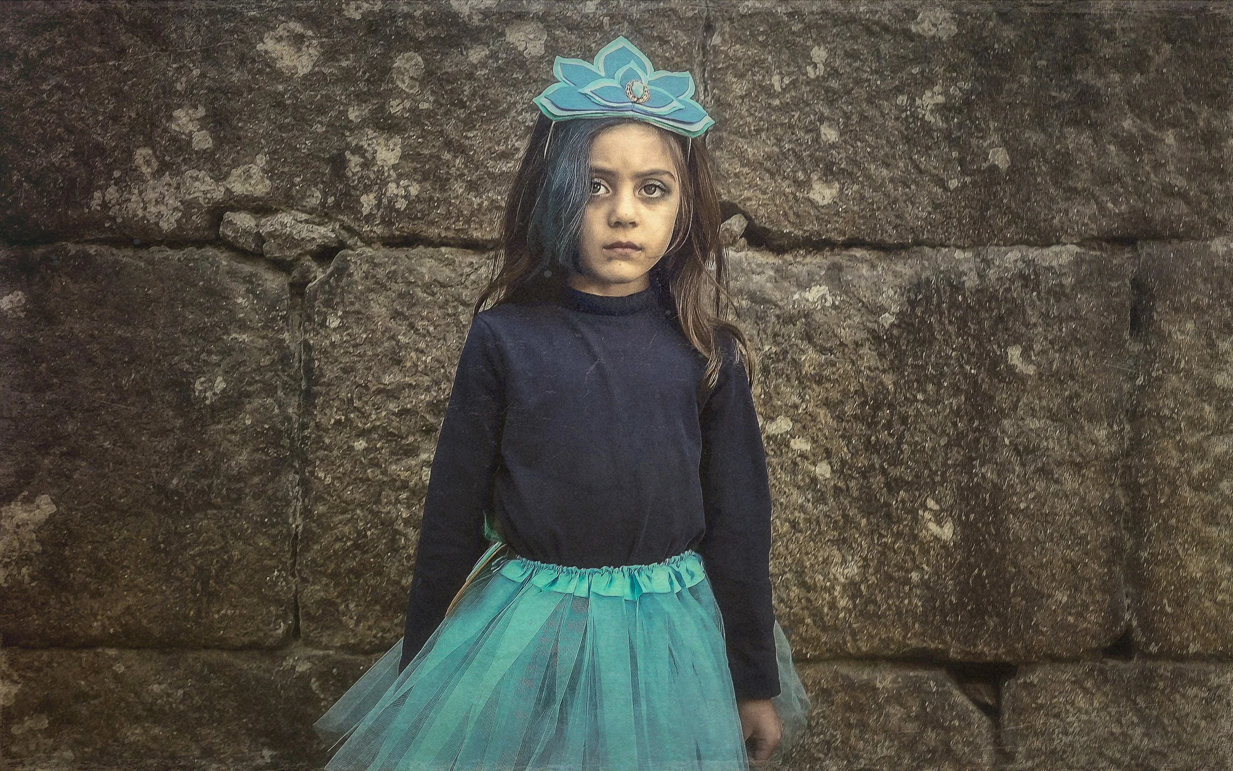 LFport4bluegirl copy 2.jpg