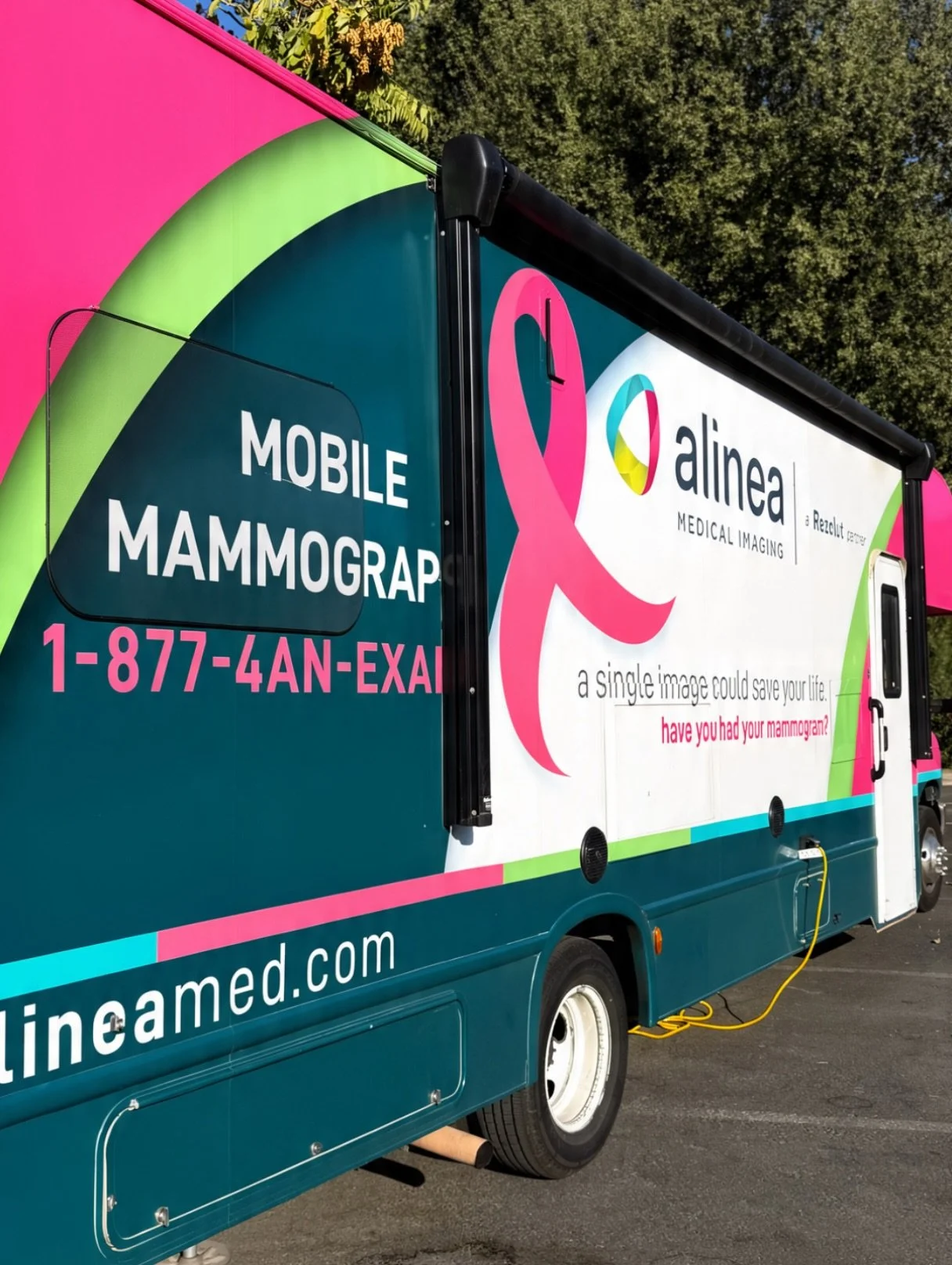 Early detection matters. 🩷
Last week, we were happy to welcome the Alinea Mobile Mammography truck to our Porterville location, helping make breast cancer screenings more accessible to our community! A special thank you to La Salle &amp; Alinea for 