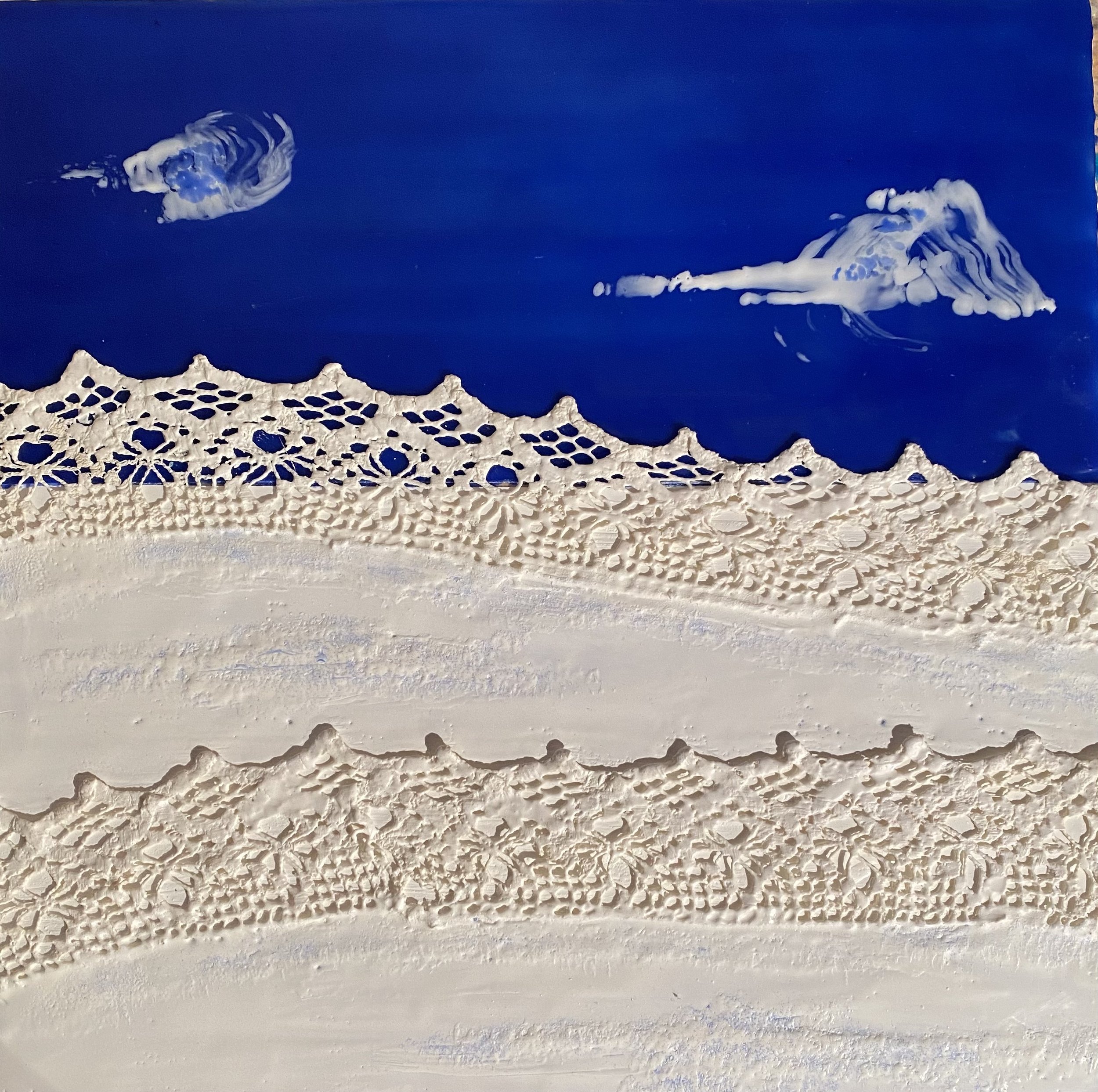 Lace Effect Snow
20" x 20"