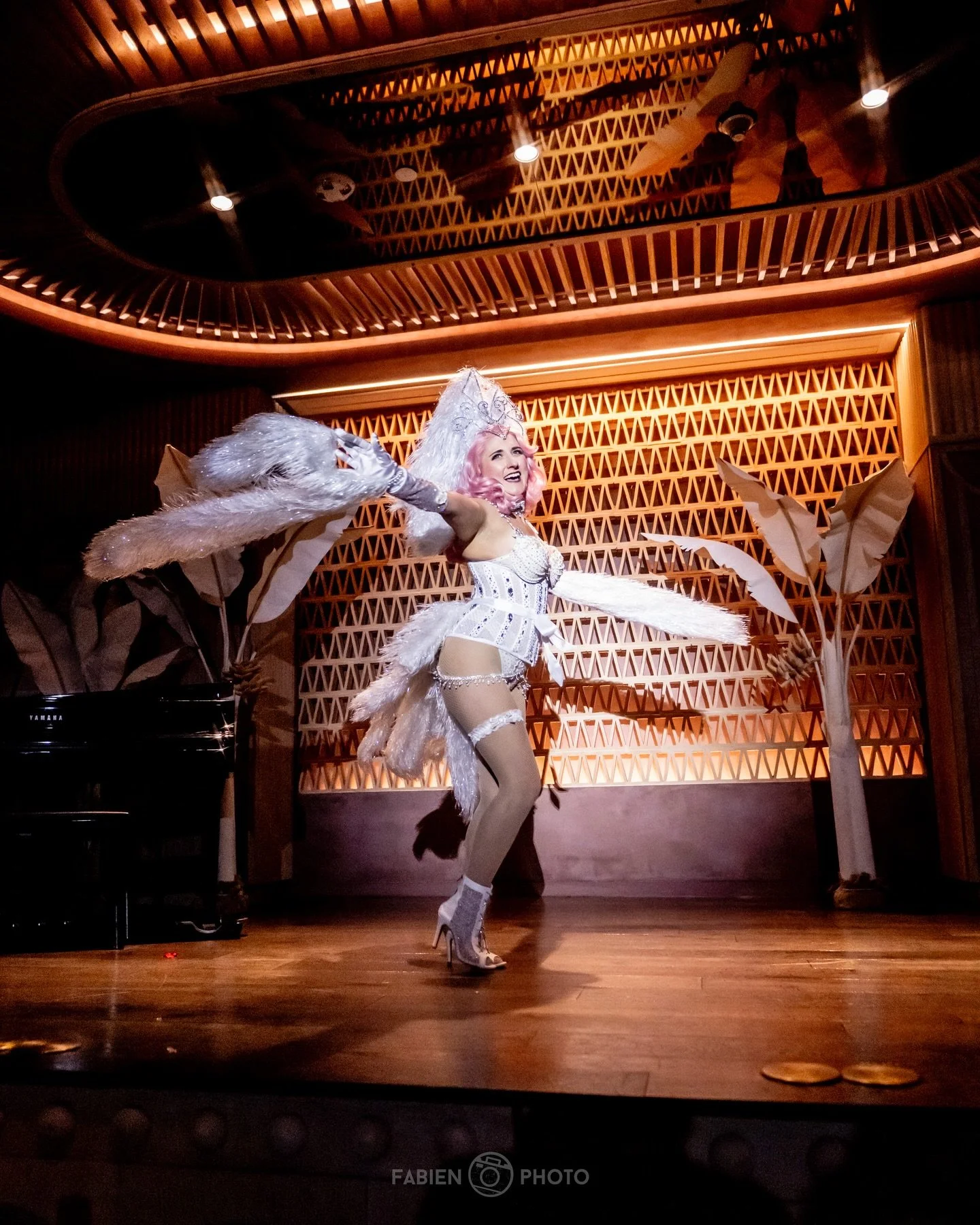 Can&rsquo;t wait to be back at Burlesque Under the Palms with @lolabouteepresents on May 8th to celebrate the birthday of @candyapplebottom77 💗💗💗
@flyinglioncabaret