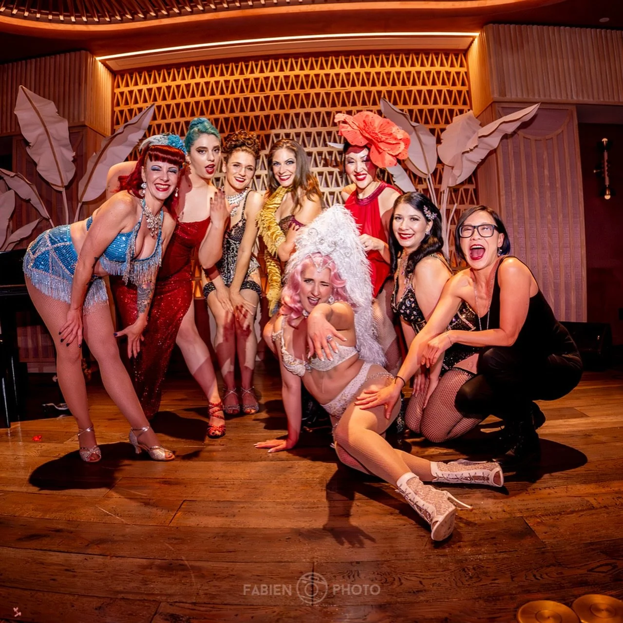 Thank you to @lolabouteepresents for having me out to Burlesque Under the Palms to celebrate our engagement/marriage/the wedding that never ends!
@flyinglioncabaret